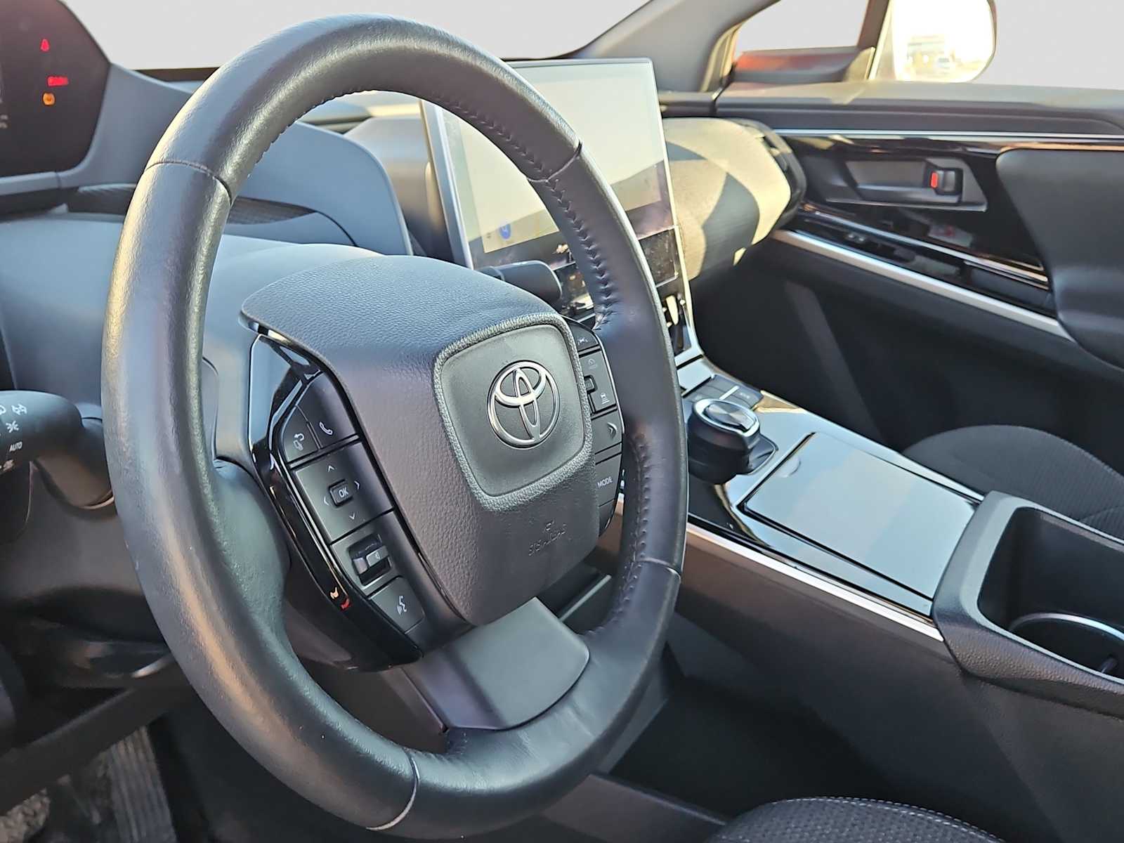 Thumbnail: 2024 Toyota bZ4X - 10