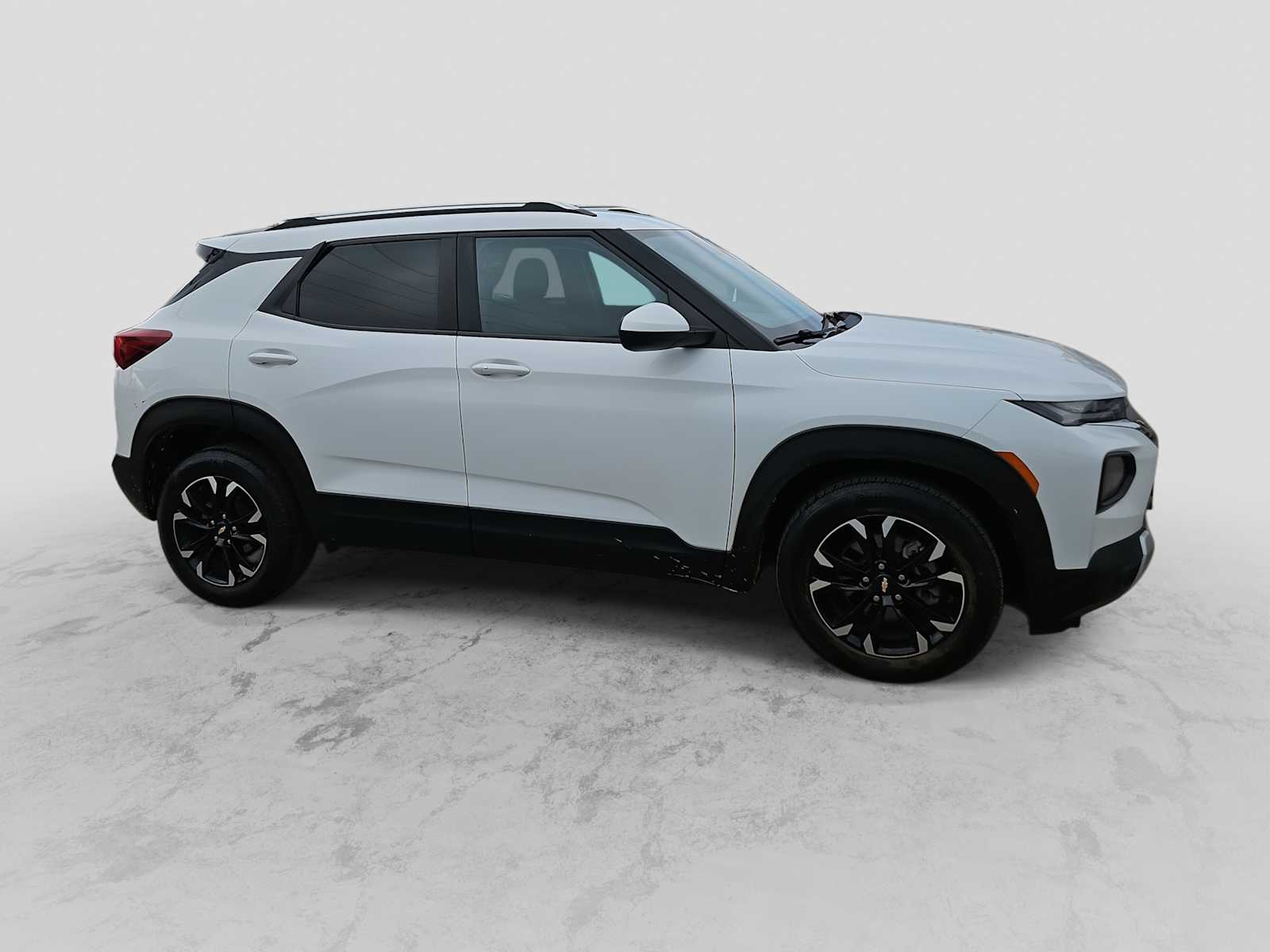 Thumbnail: 2023 Chevrolet TrailBlazer - 9