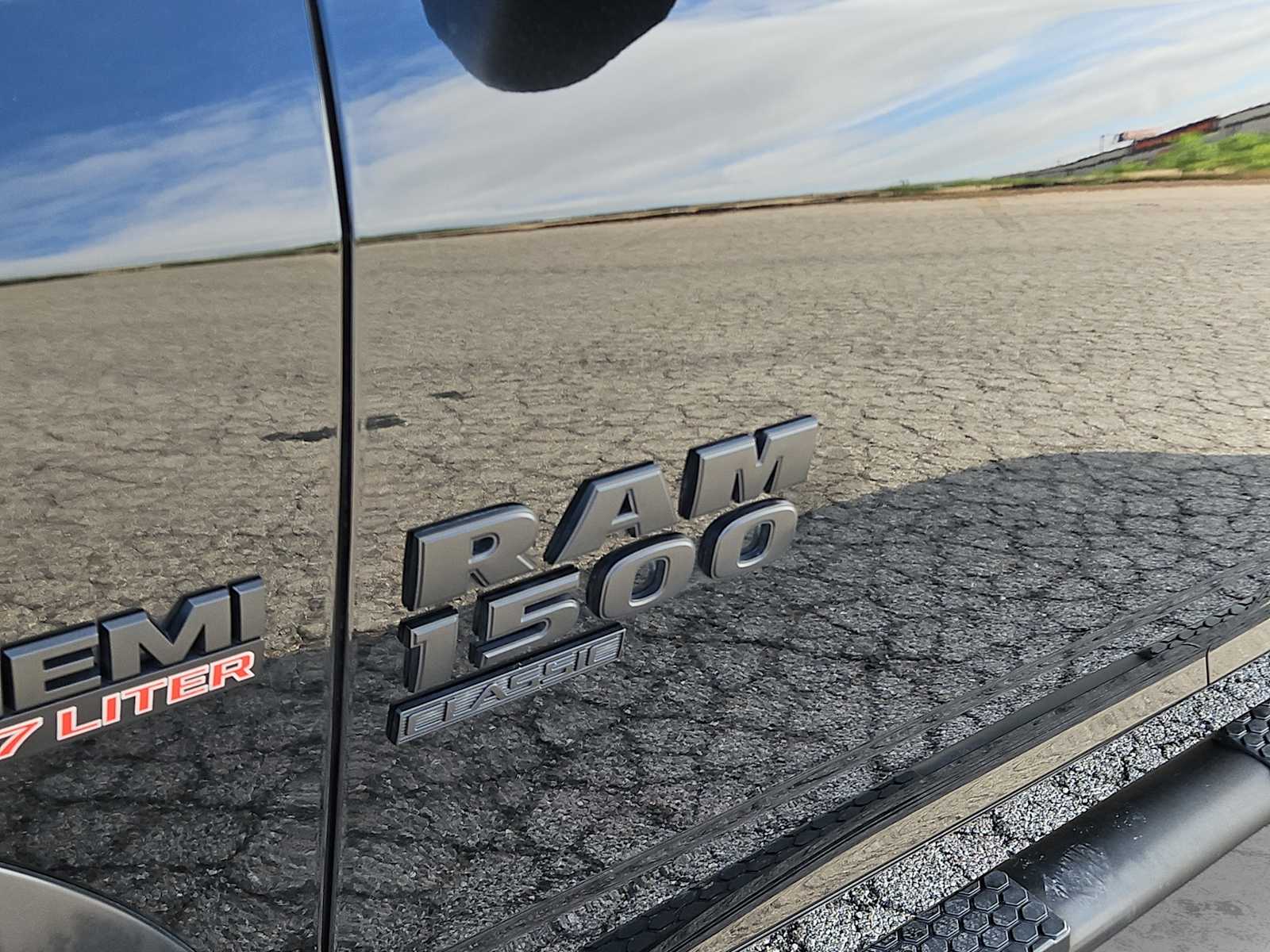 Thumbnail: 2021 RAM 1500 Classic - 11