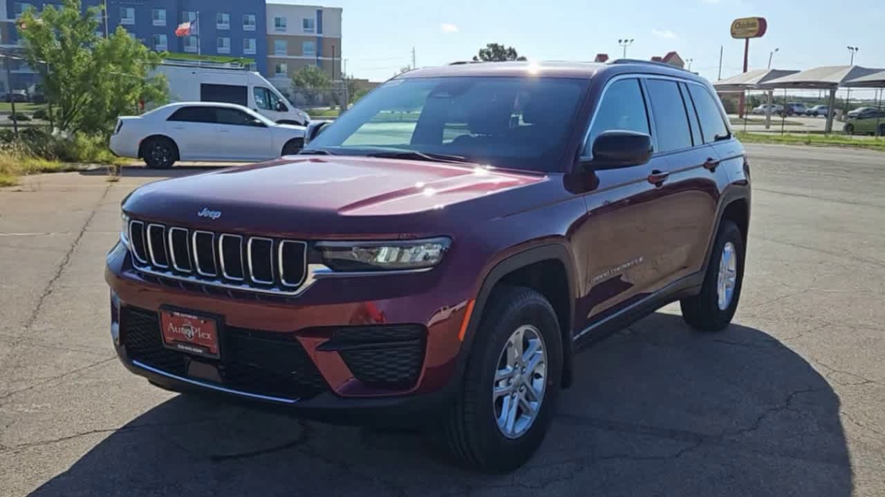 Thumbnail: 2025 Jeep Grand Cherokee - 3