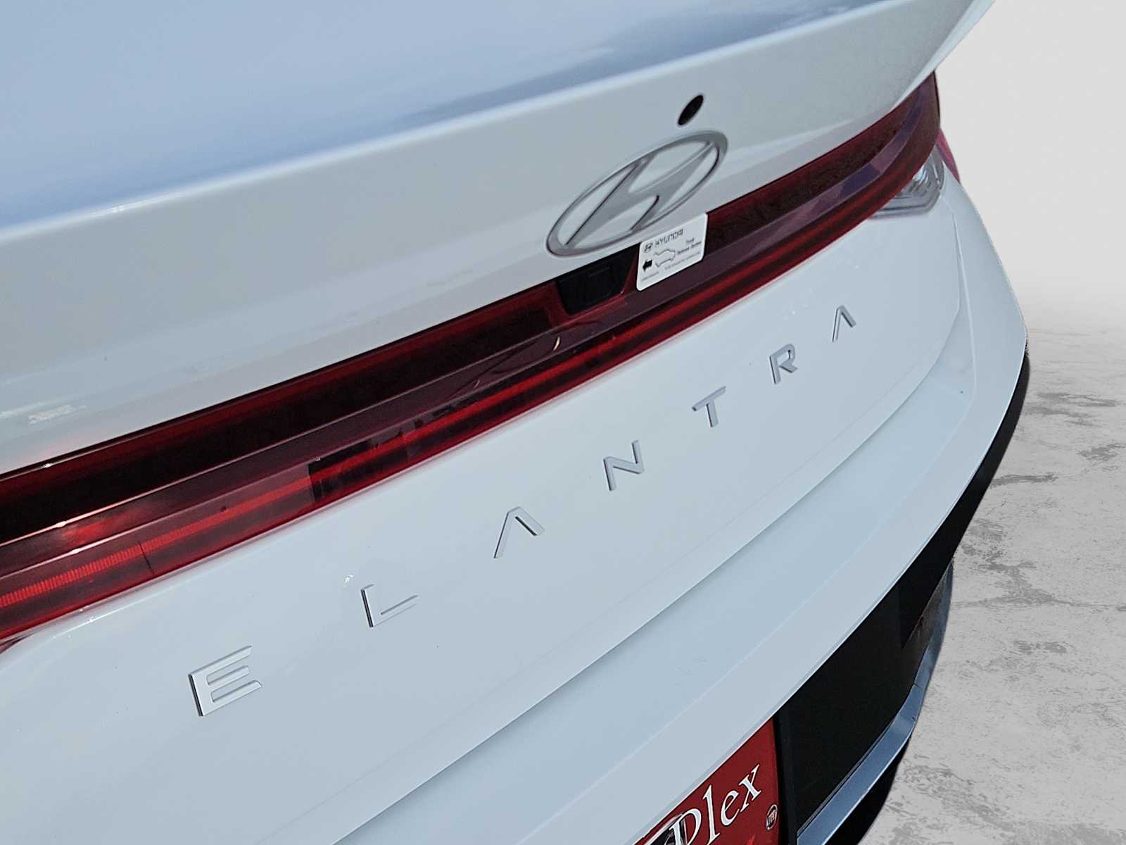 Thumbnail: 2025 Hyundai Elantra - 11