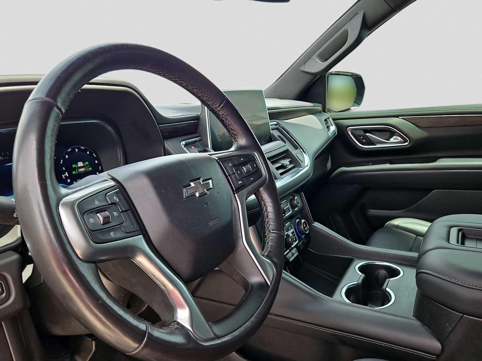 Thumbnail: 2023 Chevrolet Tahoe - 10