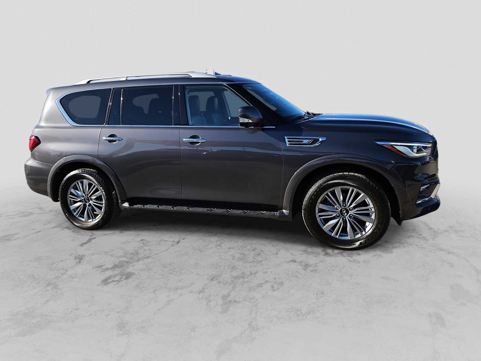 Thumbnail: 2024 INFINITI QX80 - 9