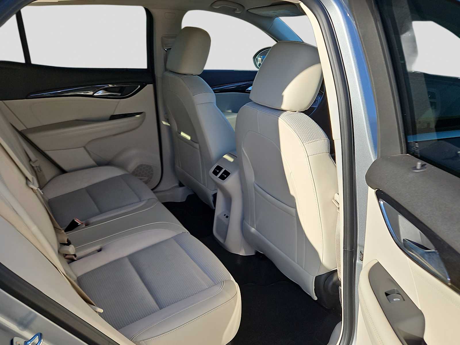 Thumbnail: 2023 Buick Envision - 15