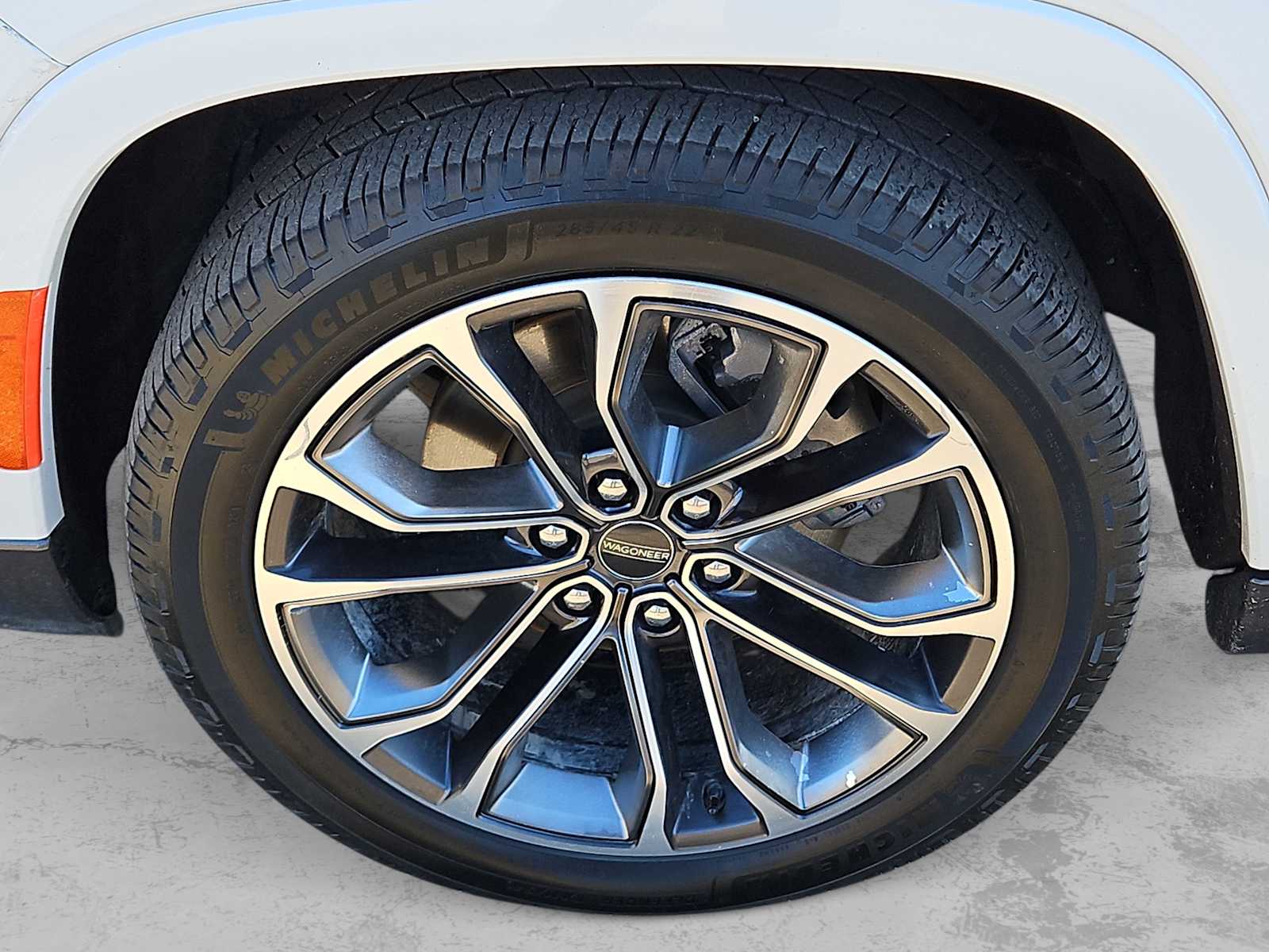 Thumbnail: 2022 Jeep Grand Wagoneer - 12