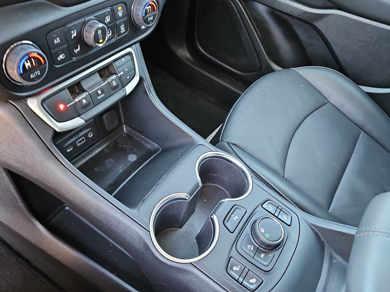 Thumbnail: 2024 GMC Terrain - 20