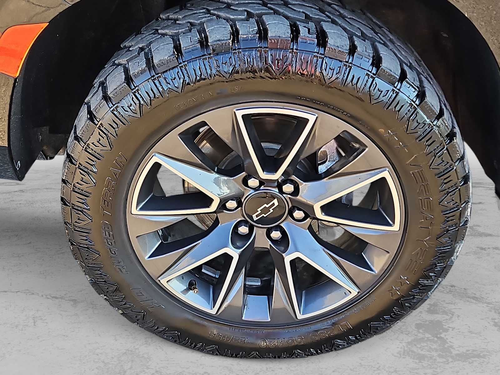 Thumbnail: 2021 Chevrolet Suburban - 12