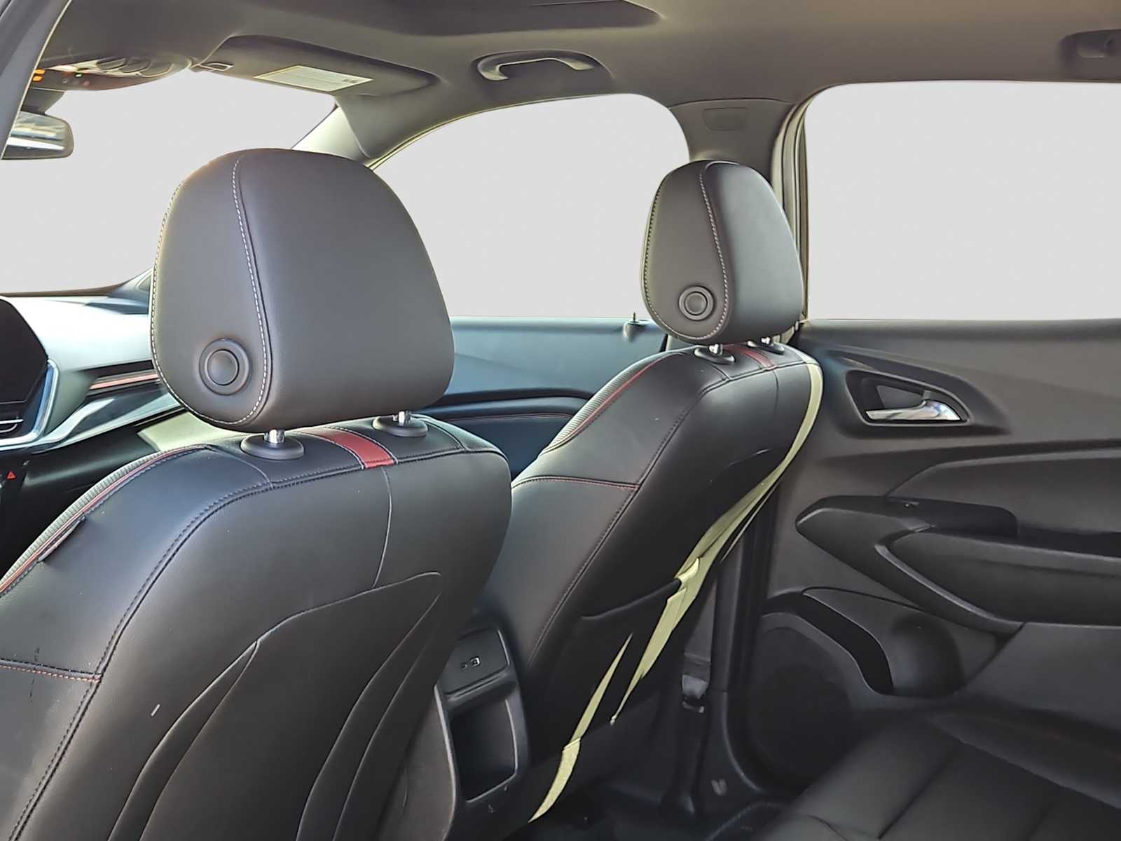 Thumbnail: 2025 Chevrolet Trax - 14