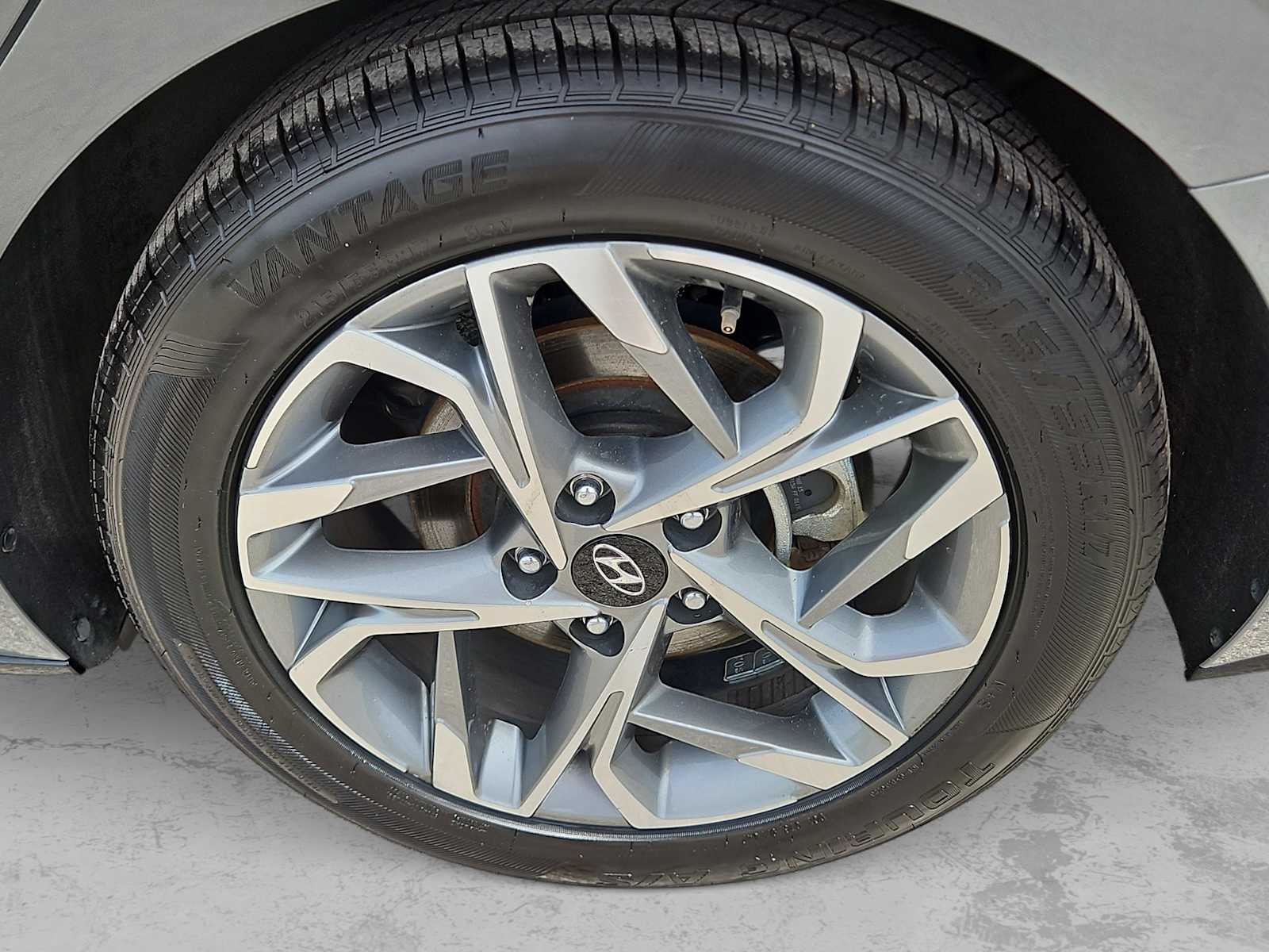 Thumbnail: 2023 Hyundai Sonata - 12