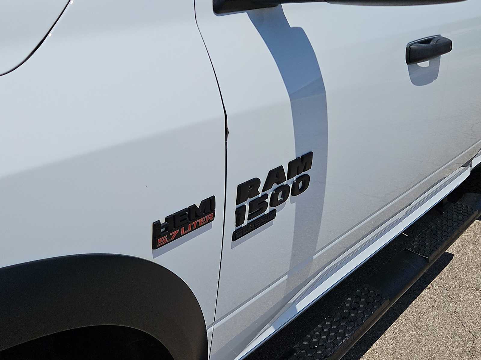 Thumbnail: 2021 RAM 1500 Classic - 15