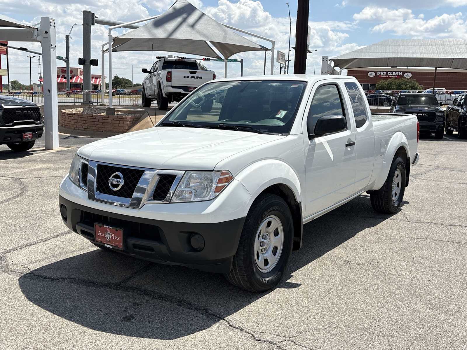 Thumbnail: 2021 Nissan Frontier - 4