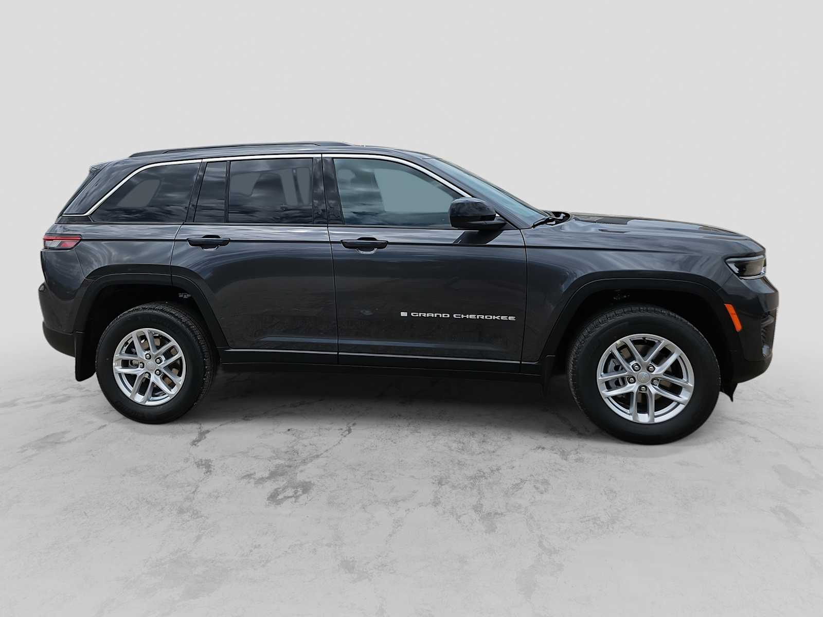 Thumbnail: 2026 Jeep Grand Cherokee - 9