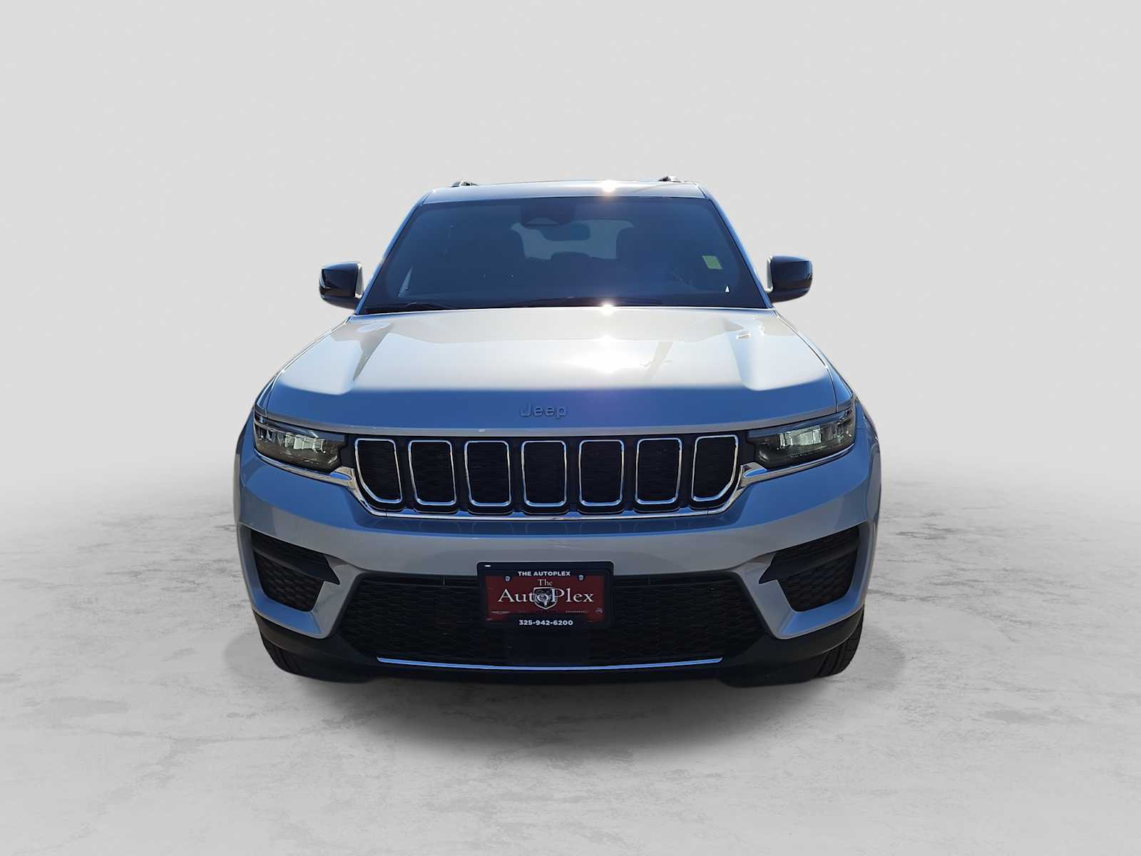 Thumbnail: 2025 Jeep Grand Cherokee - 3