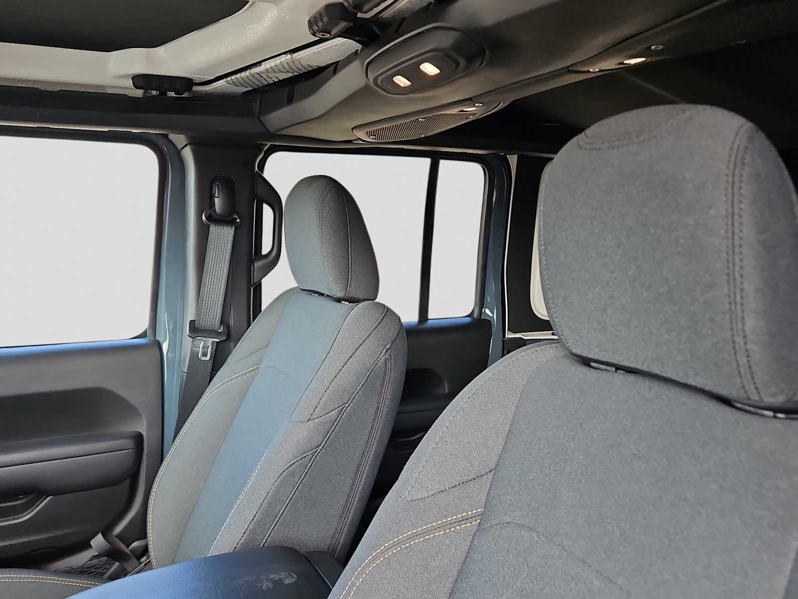 Thumbnail: 2024 Jeep Wrangler - 15