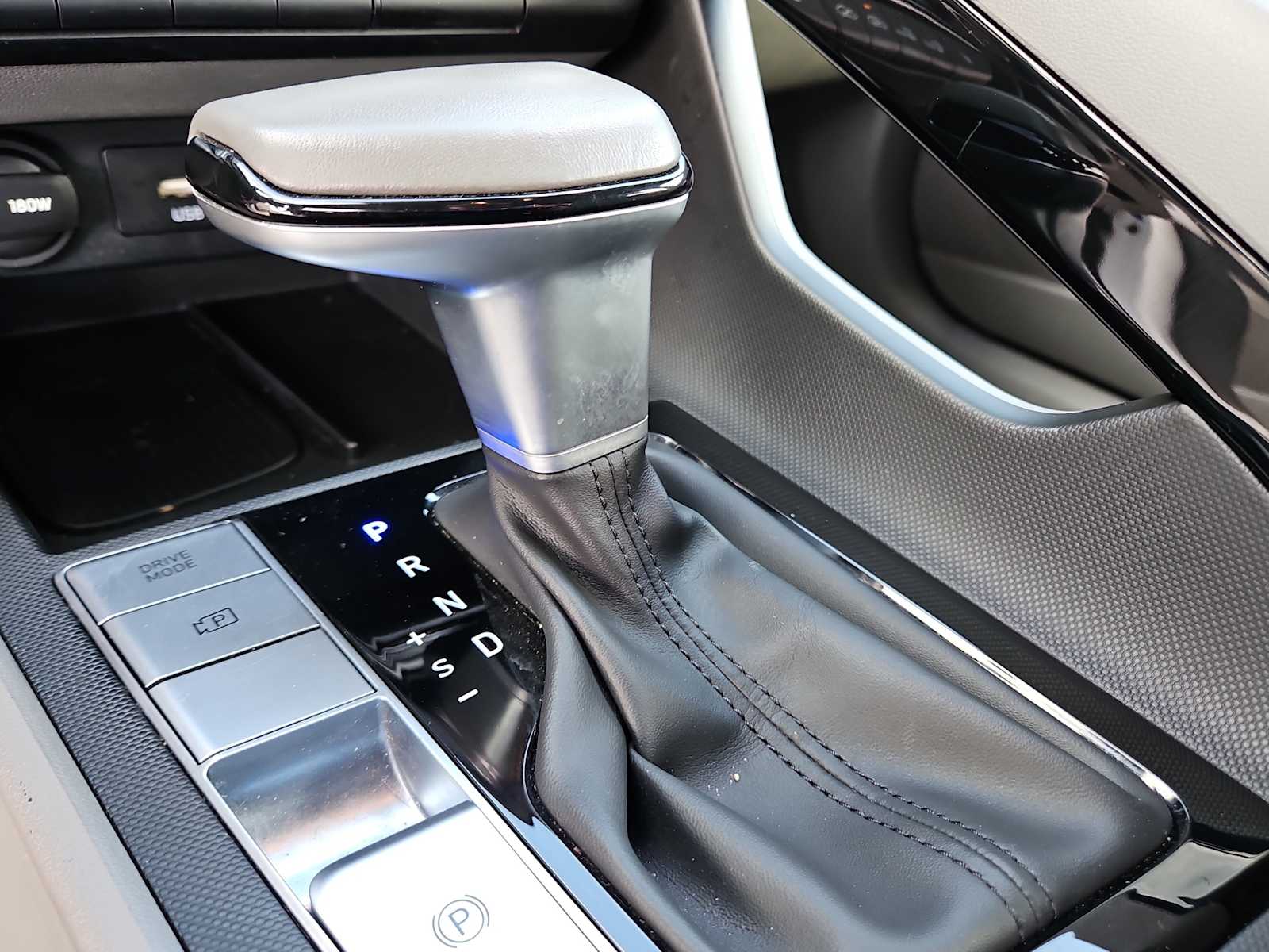 Thumbnail: 2025 Hyundai Elantra - 21