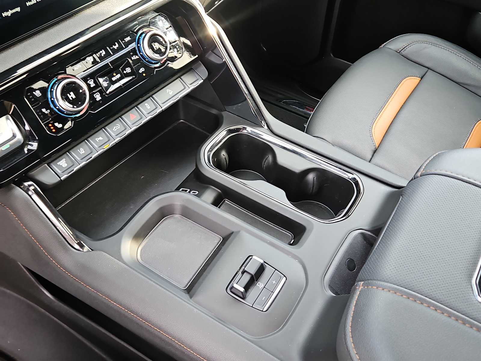 Thumbnail: 2025 GMC Sierra 2500 - 20