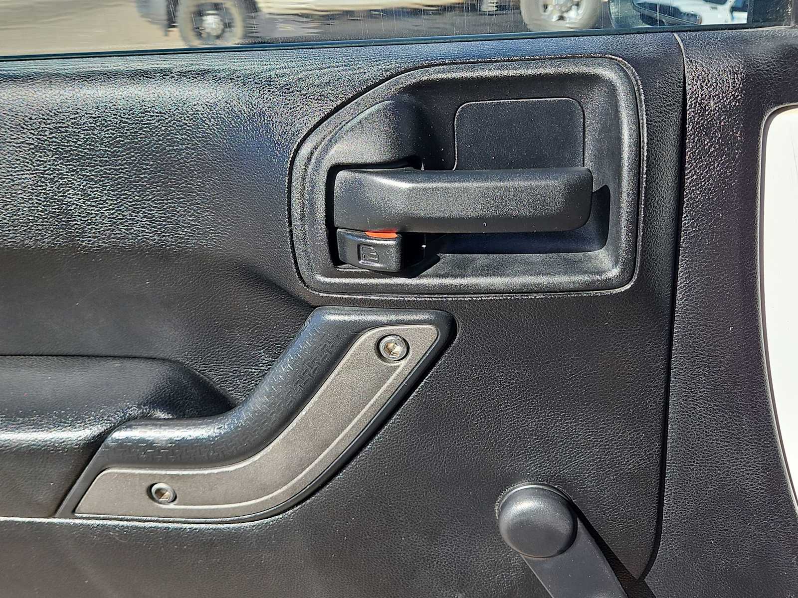 Thumbnail: 2011 Jeep Wrangler - 26