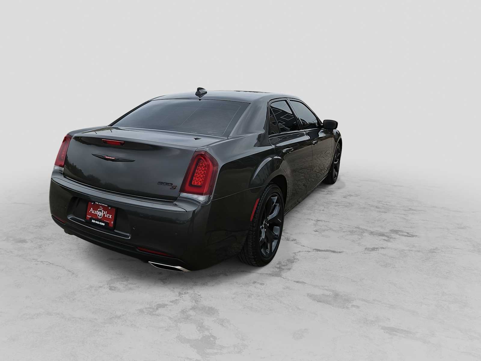 Thumbnail: 2023 Chrysler 300 - 8