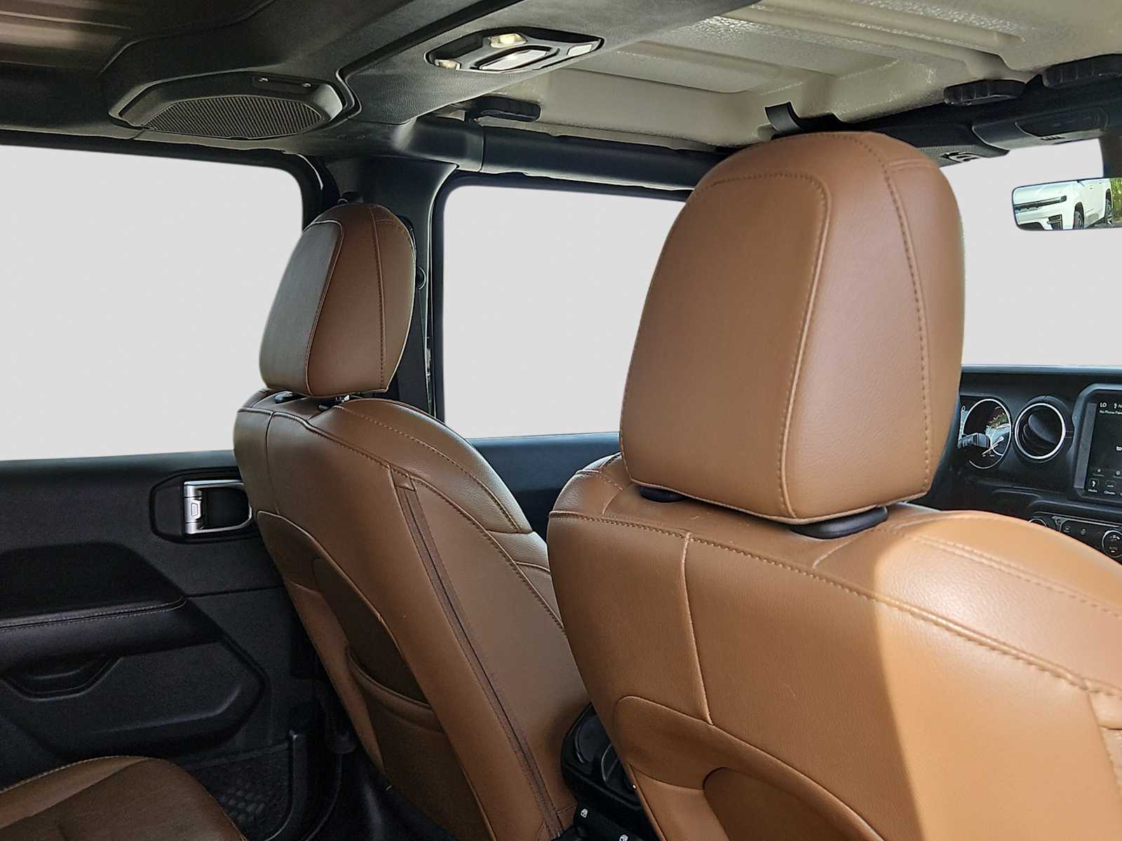 Thumbnail: 2020 Jeep Wrangler - 17