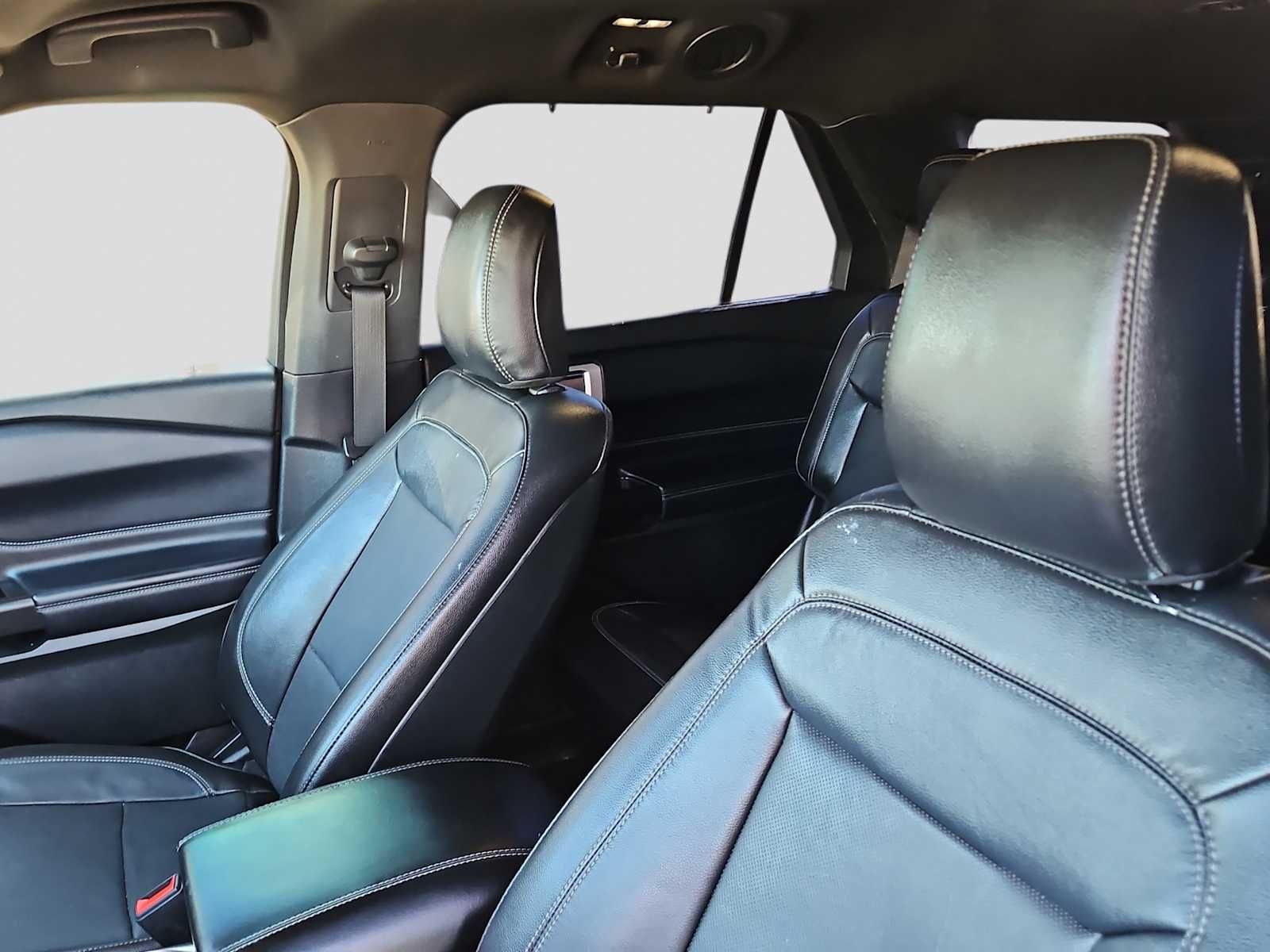 Thumbnail: 2020 Ford Explorer - 18