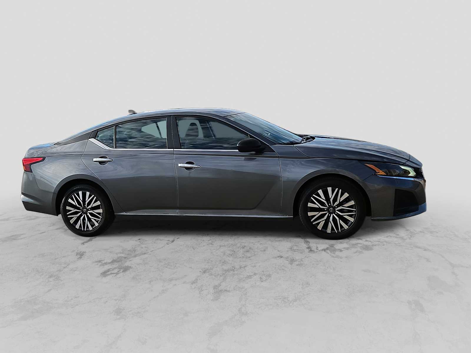 Thumbnail: 2024 Nissan Altima - 9