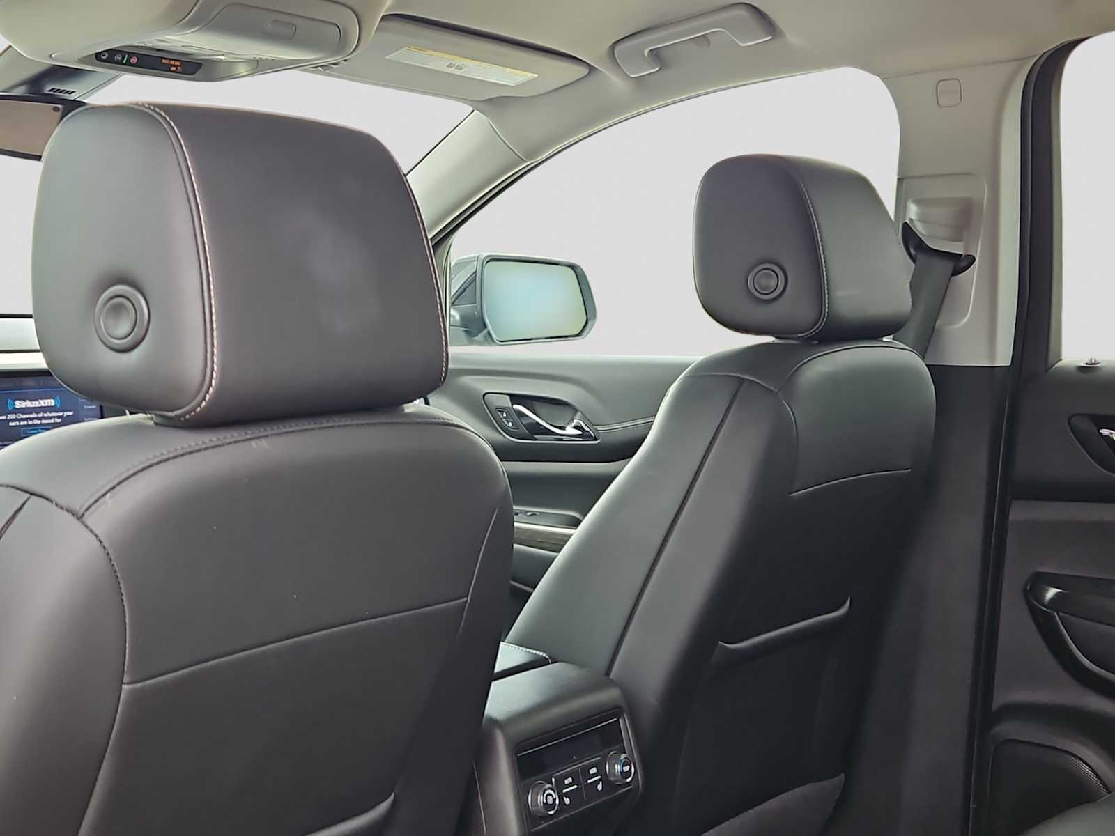 Thumbnail: 2023 GMC Acadia - 16