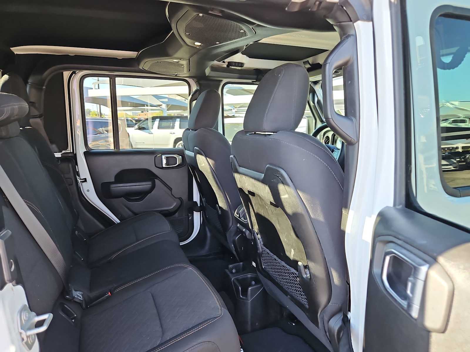 Thumbnail: 2024 Jeep Gladiator - 17