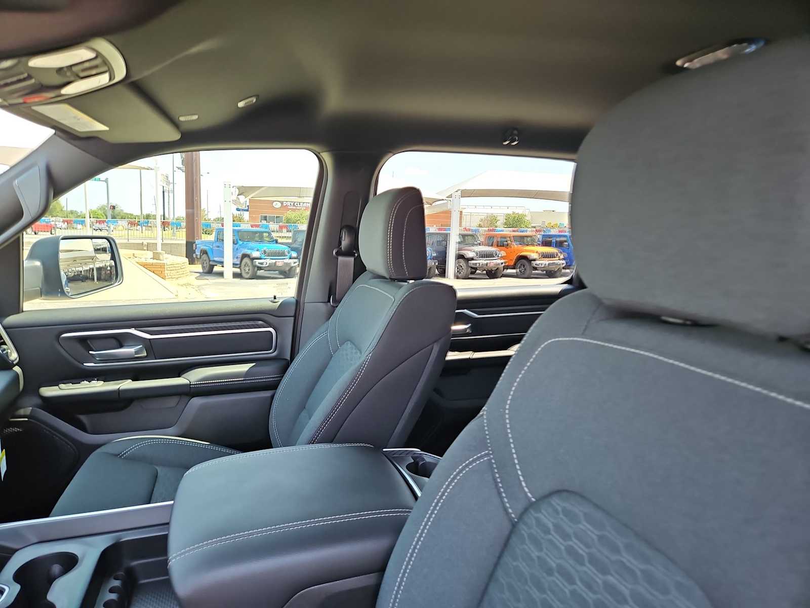 Thumbnail: 2025 RAM 1500 - 22