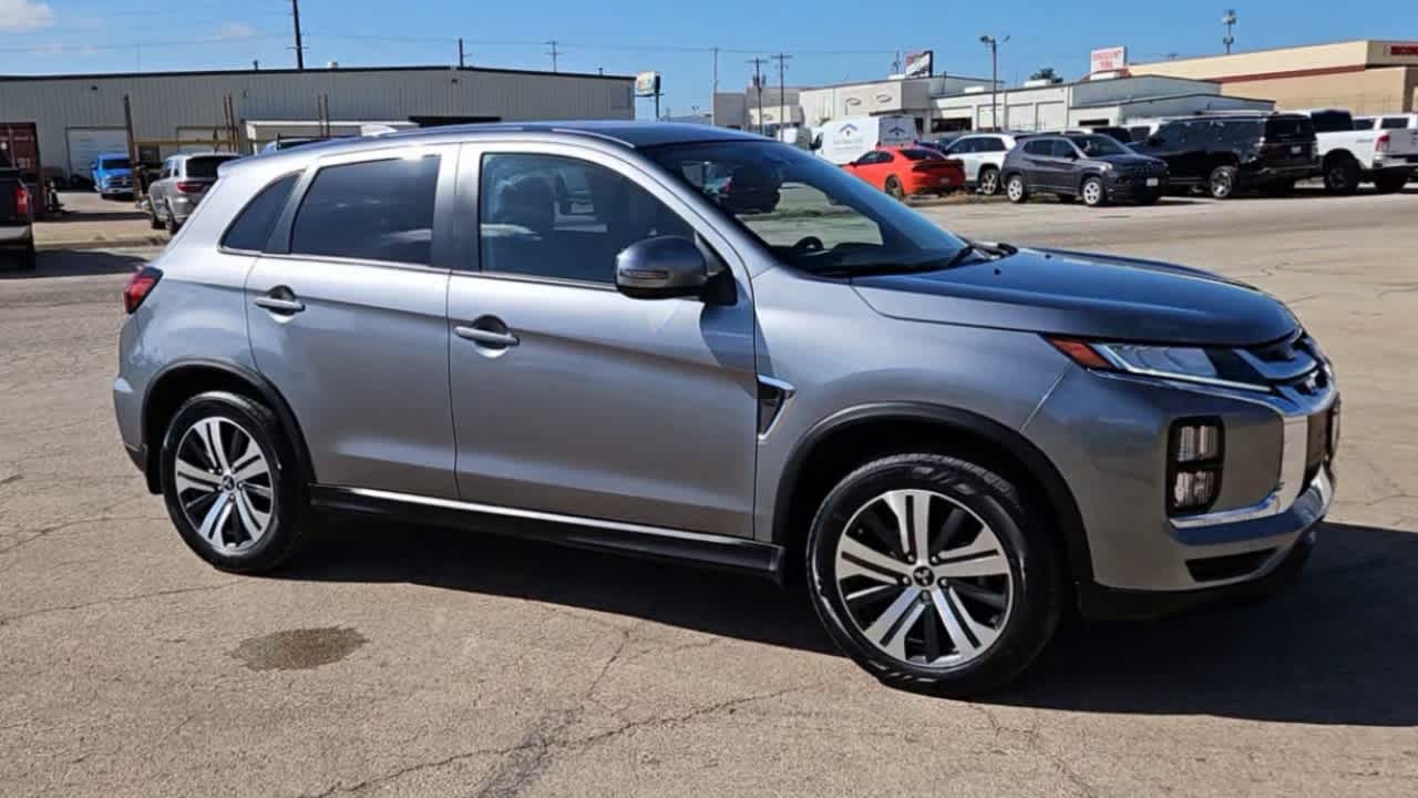 Thumbnail: 2023 Mitsubishi Outlander Sport - 9