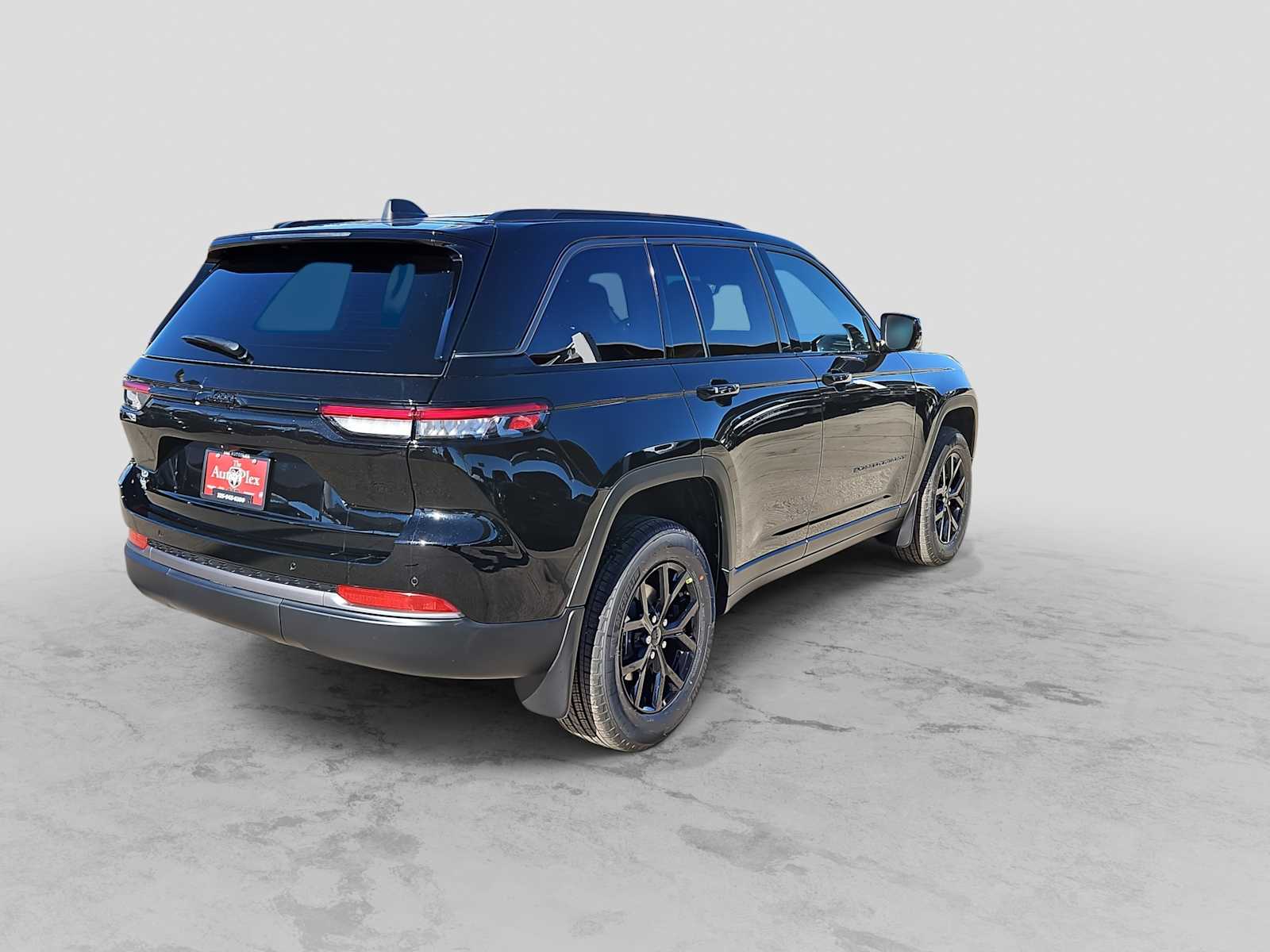 Thumbnail: 2026 Jeep Grand Cherokee - 8