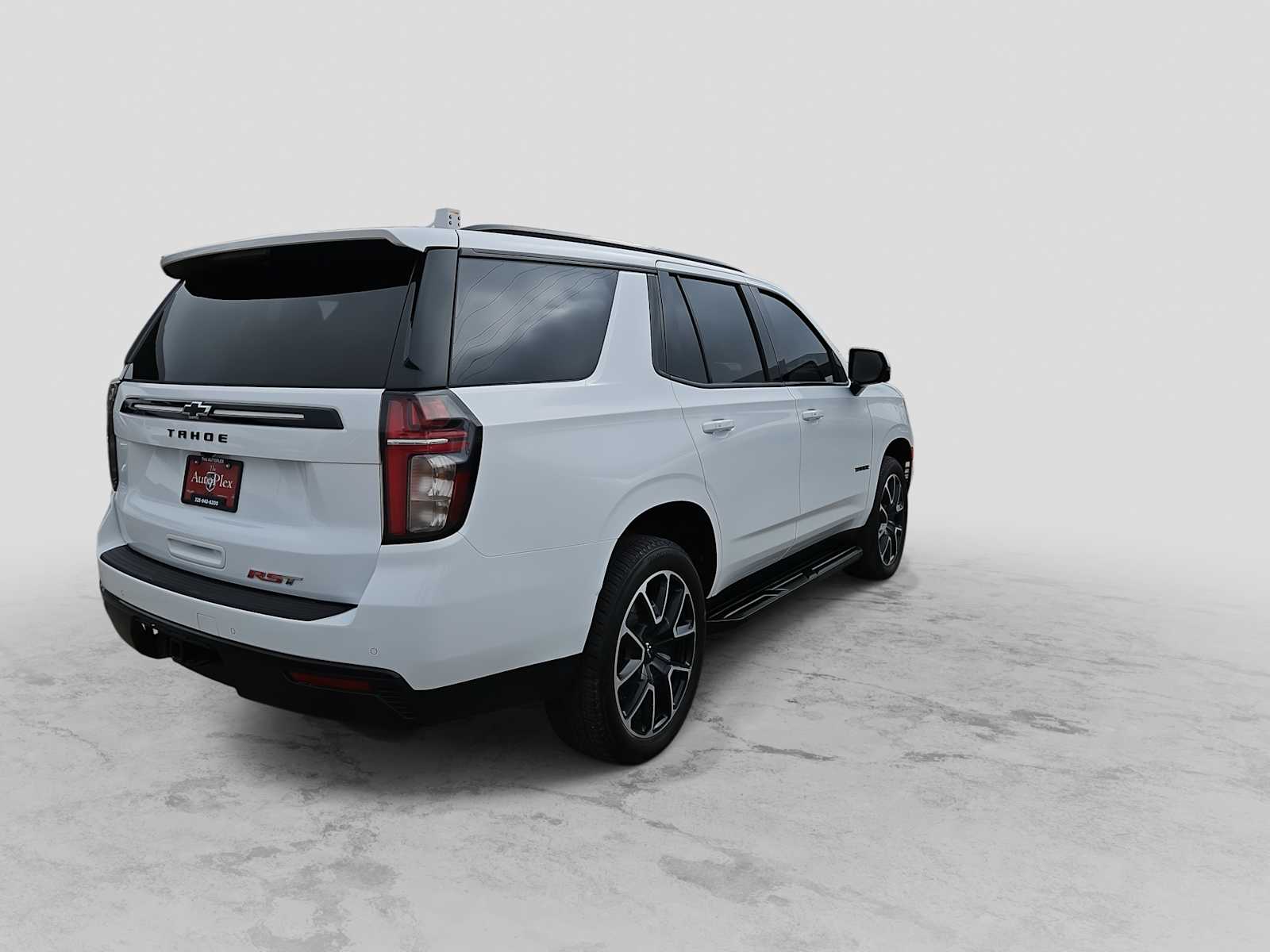 Thumbnail: 2024 Chevrolet Tahoe - 8