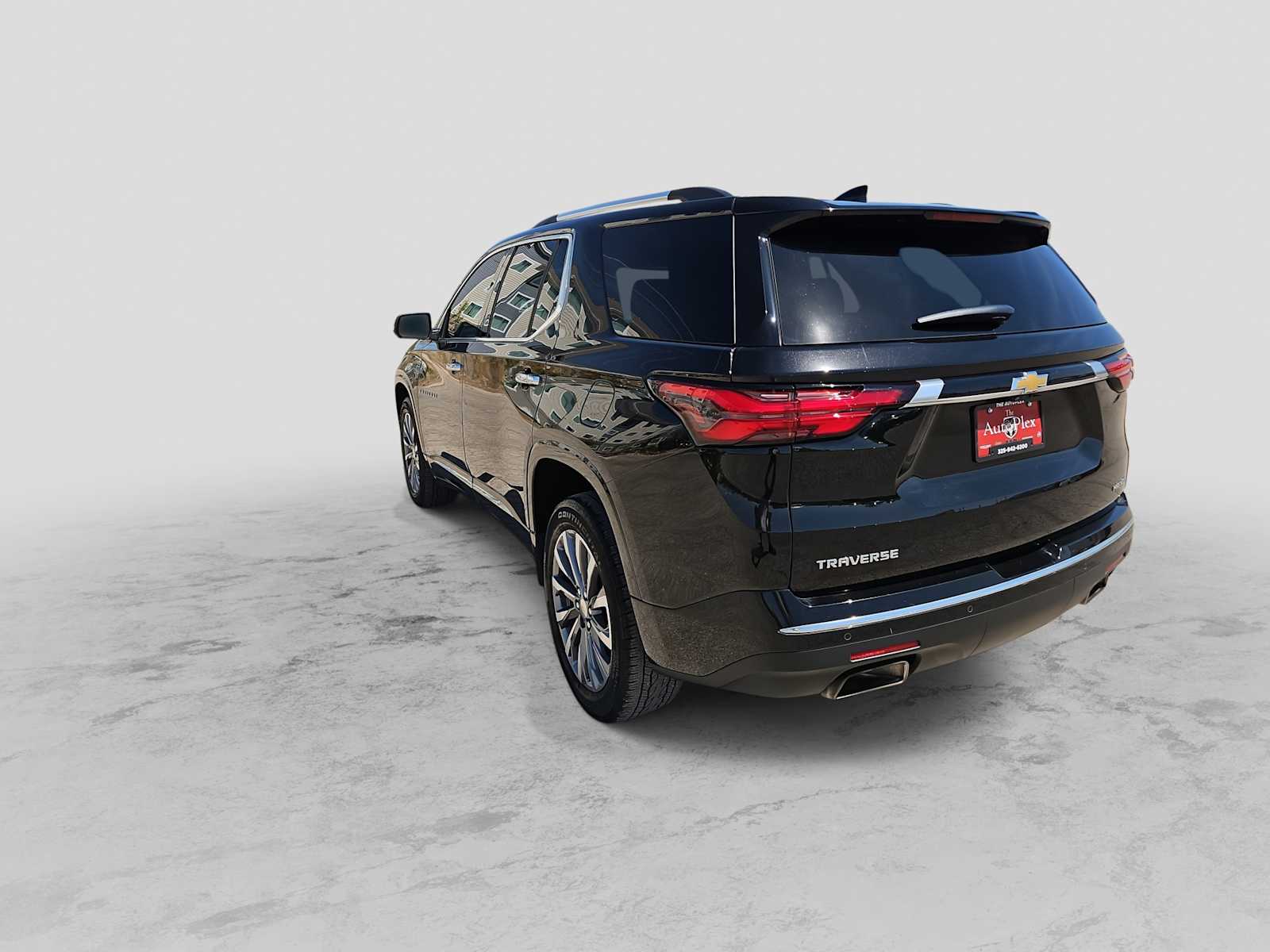 Thumbnail: 2023 Chevrolet Traverse - 6
