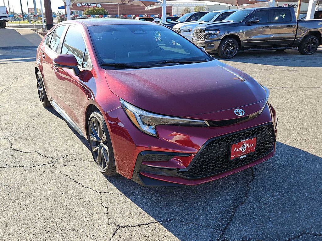 Used 2023 Toyota Corolla SE Sedan