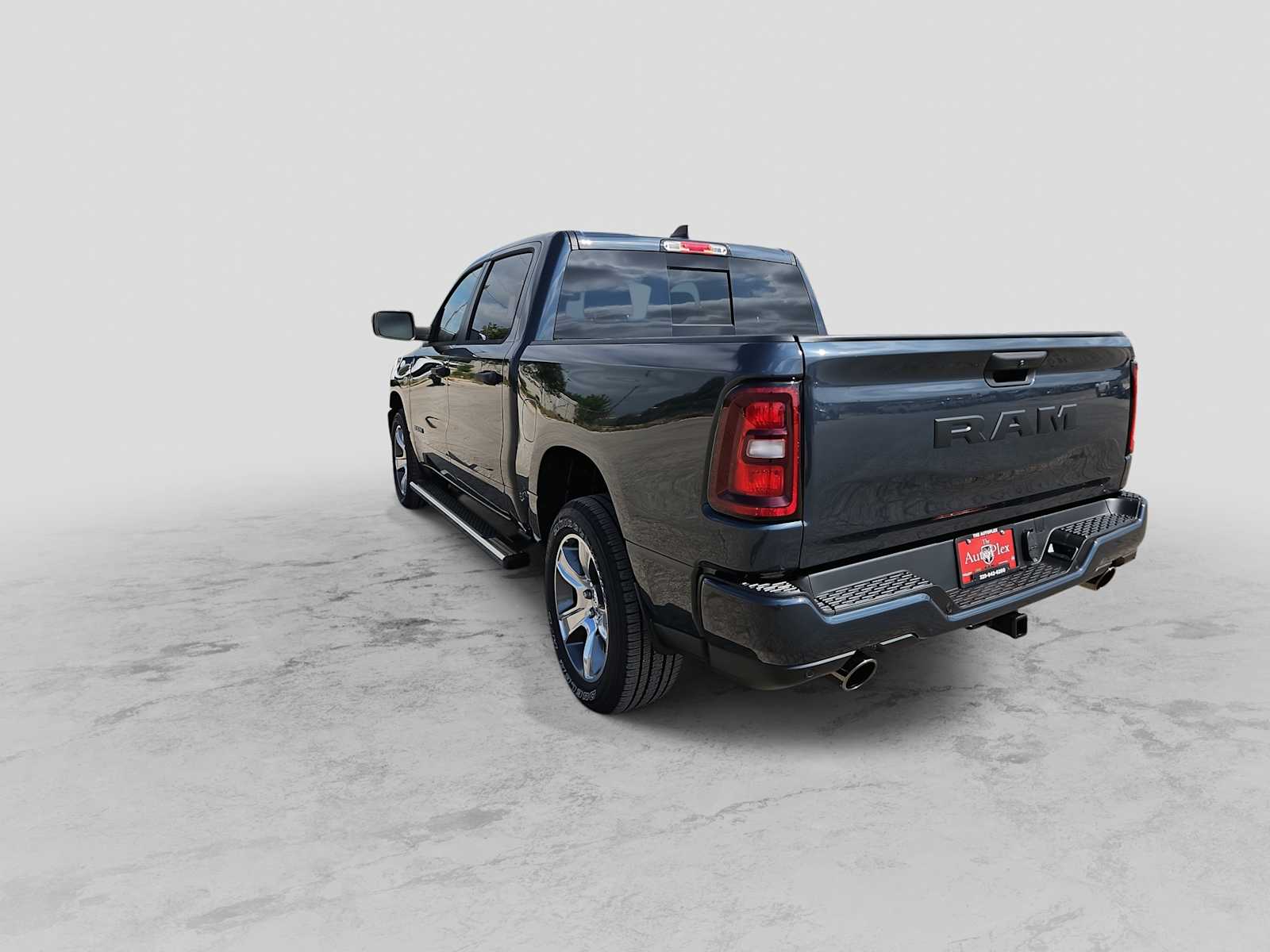 Thumbnail: 2026 RAM 1500 - 6