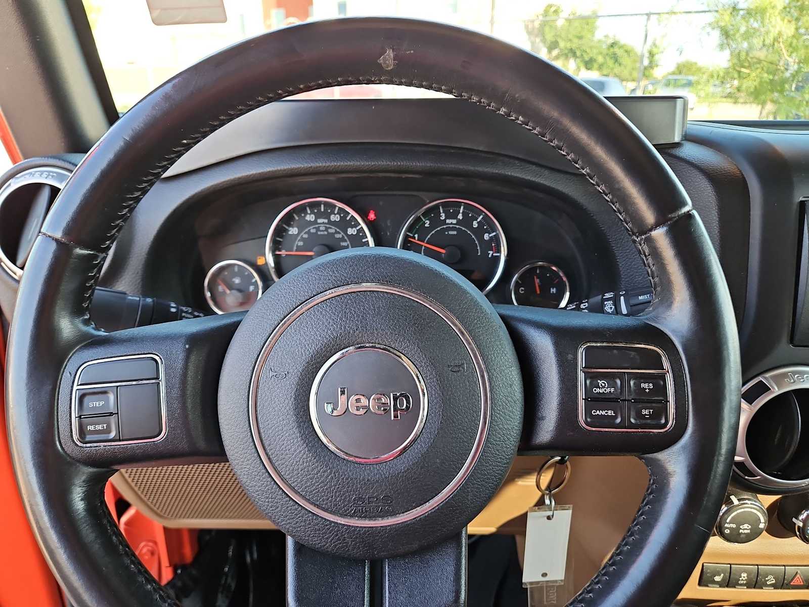 Thumbnail: 2015 Jeep Wrangler - 23