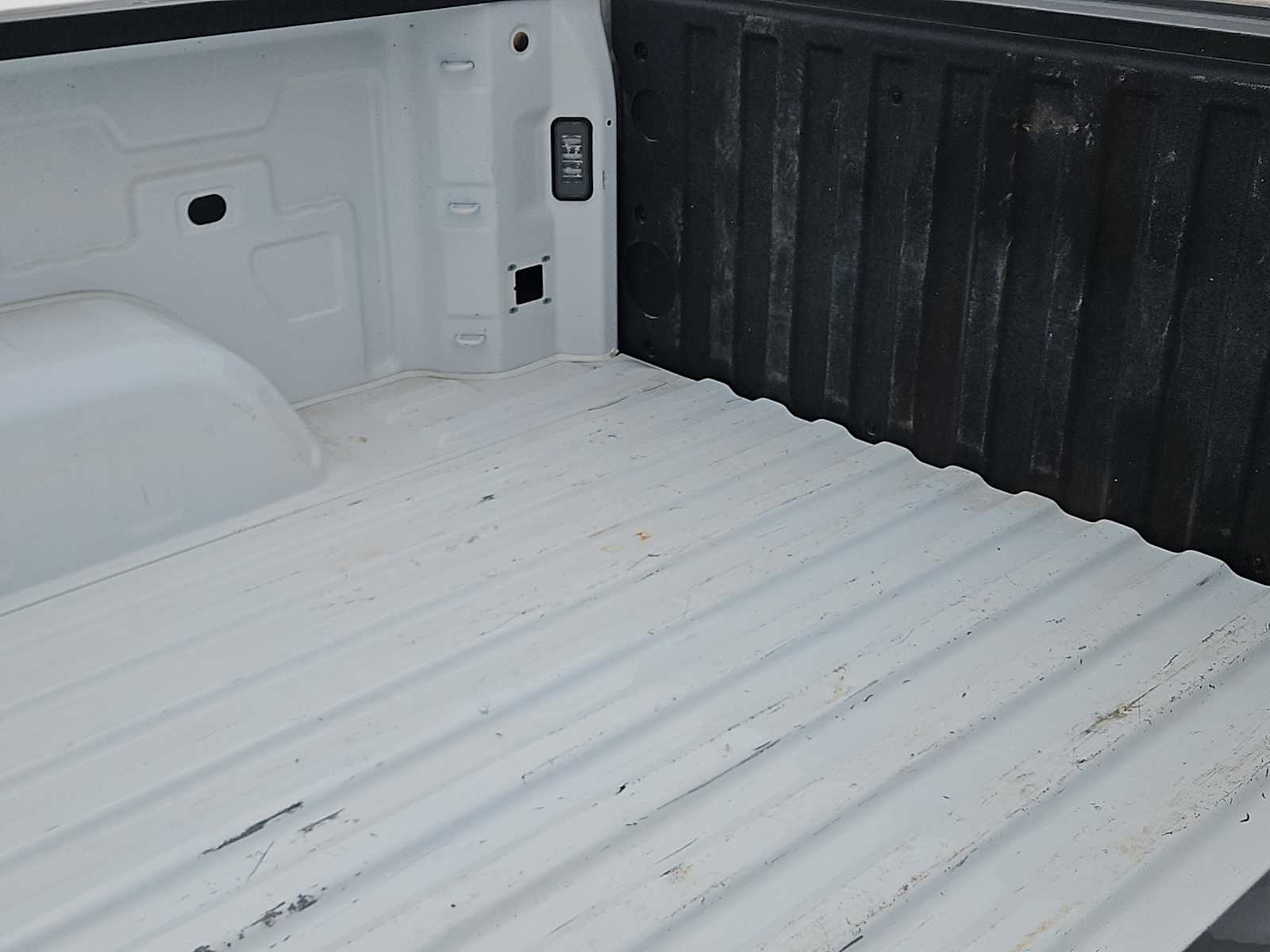 Thumbnail: 2023 Chevrolet Silverado 1500 - 23