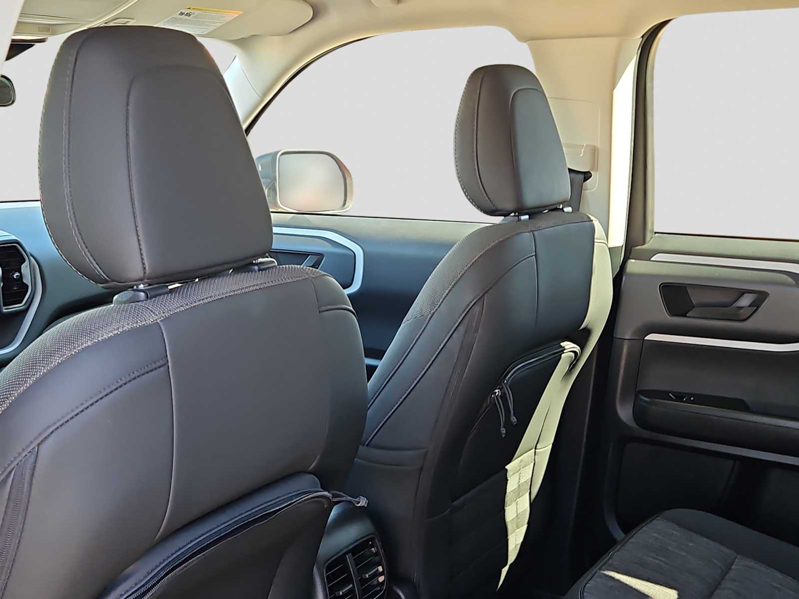 Thumbnail: 2023 Ford Bronco Sport - 14