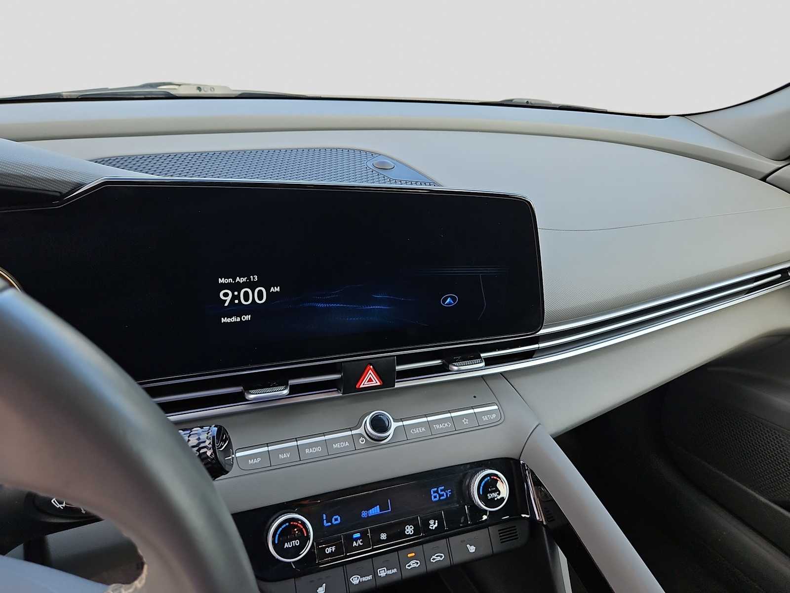 Thumbnail: 2025 Hyundai Elantra - 24