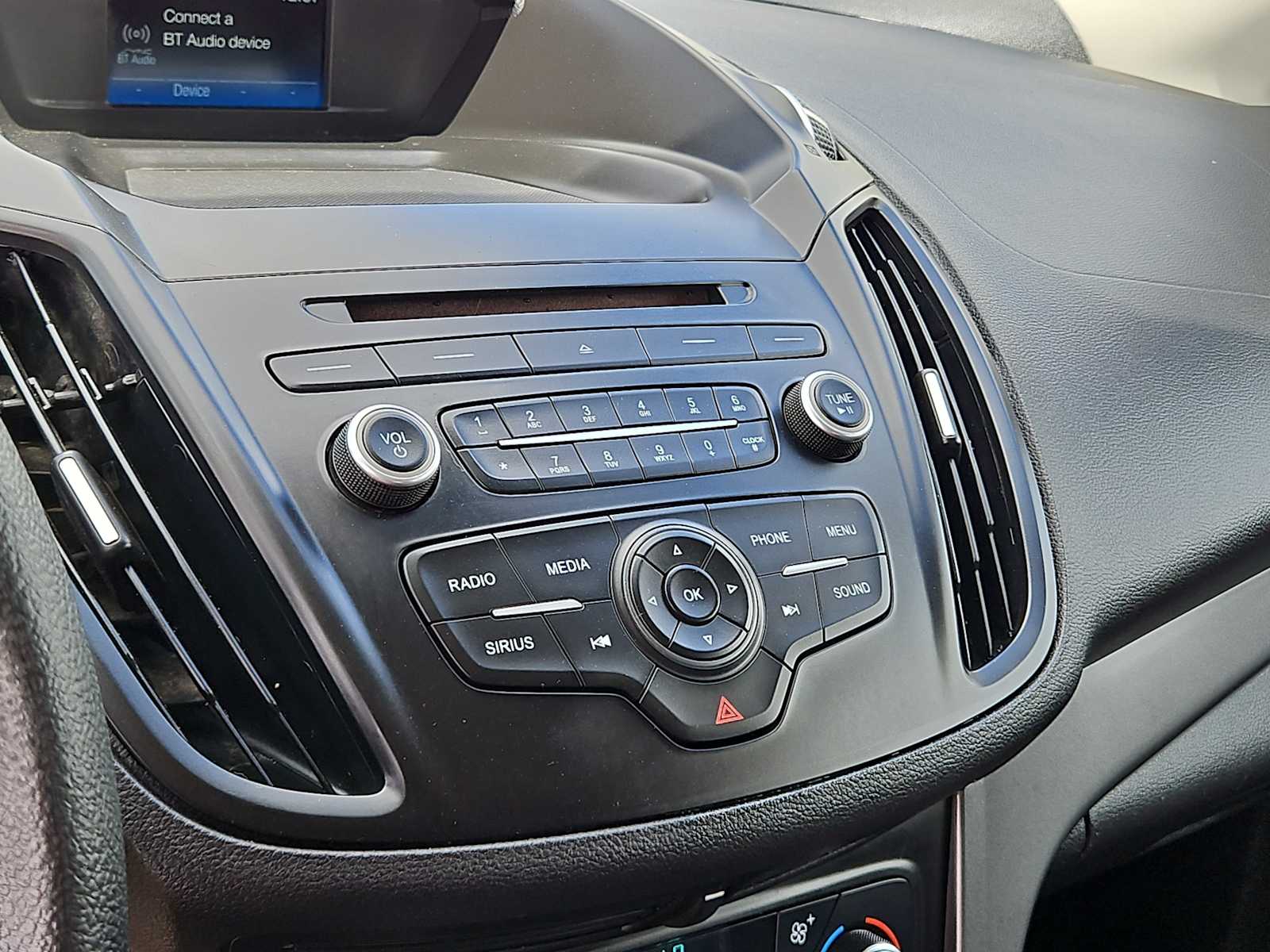 Thumbnail: 2017 Ford Escape - 24