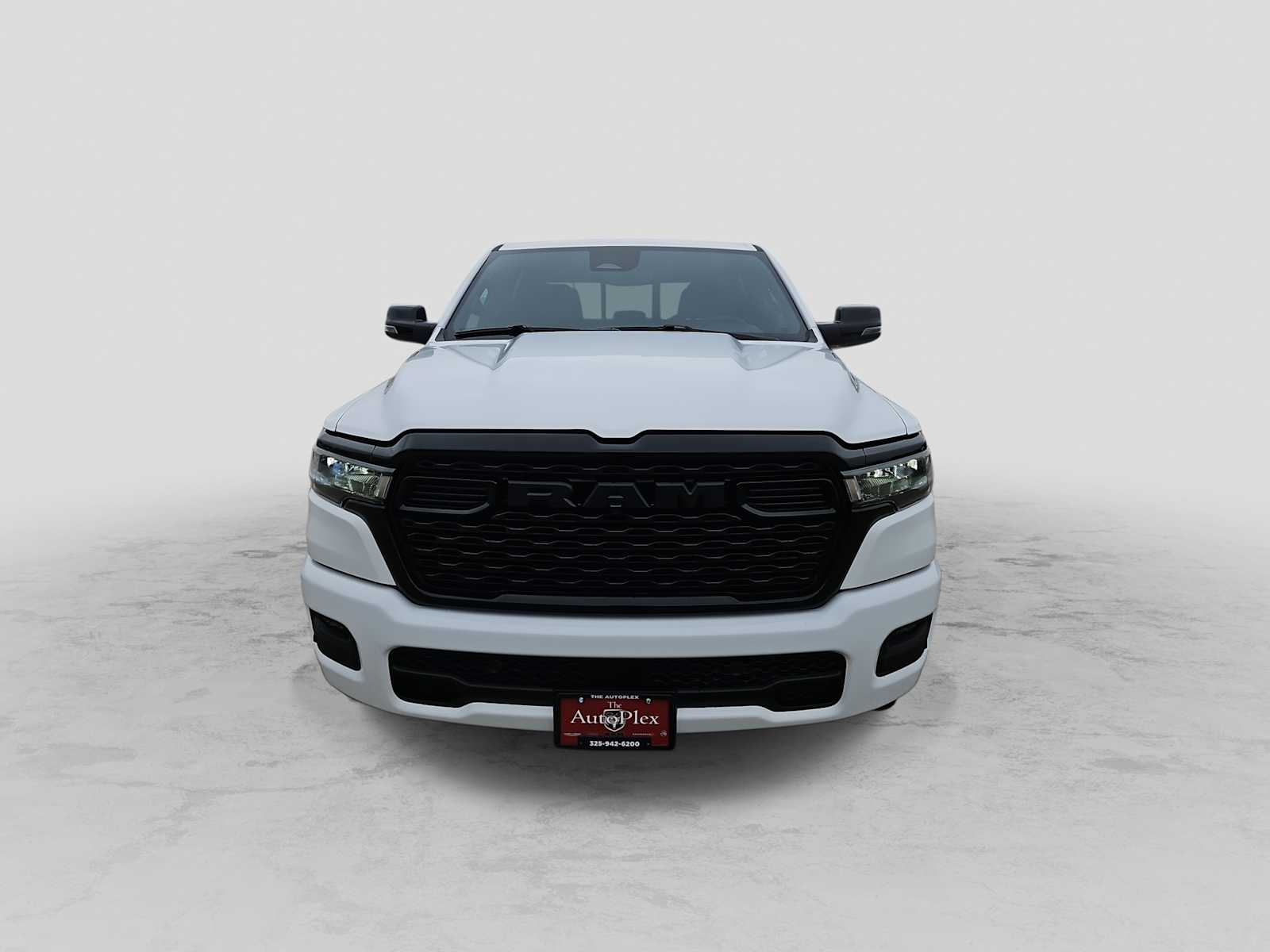 Thumbnail: 2026 RAM 1500 - 3