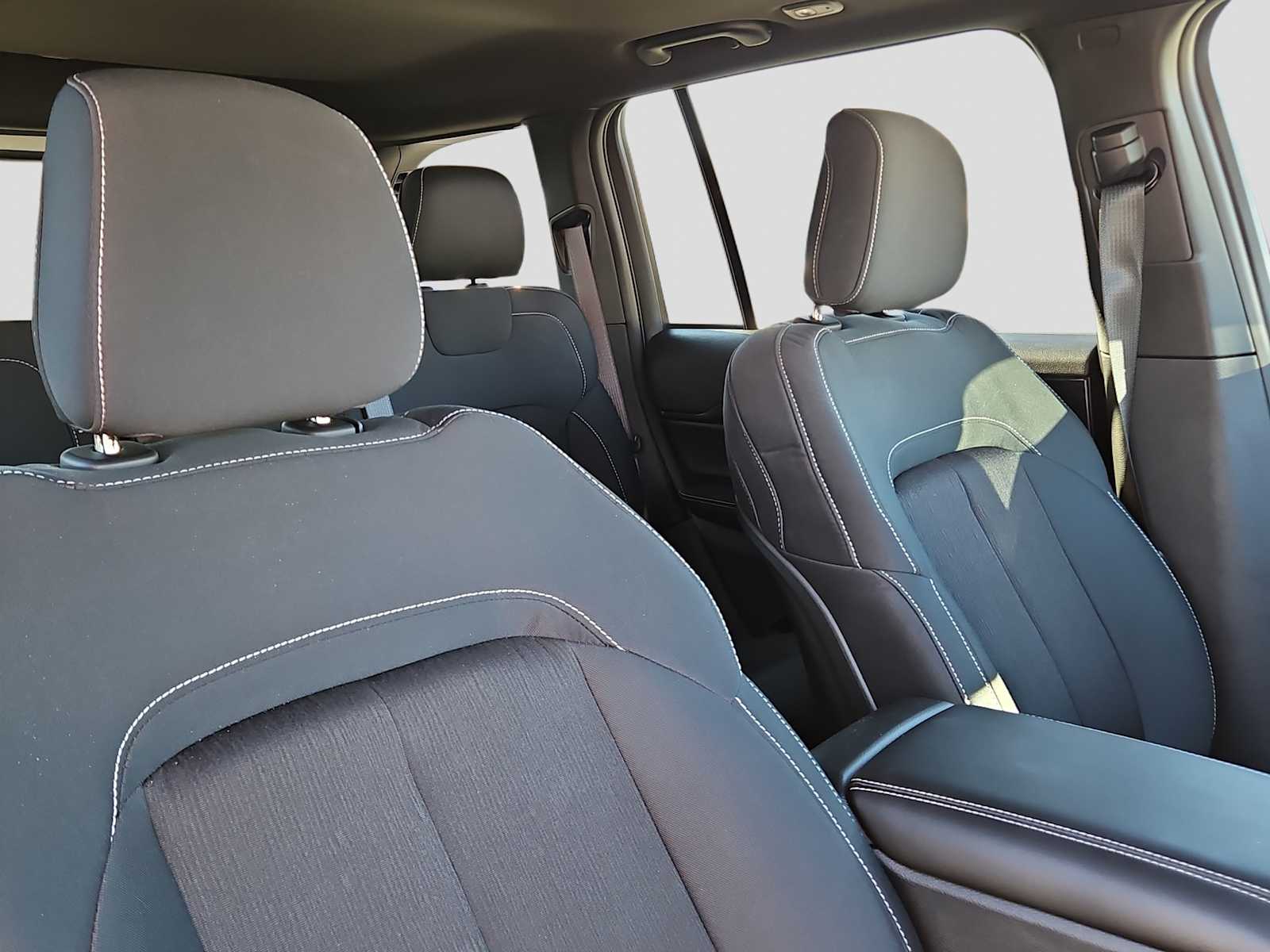 Thumbnail: 2025 Jeep Grand Cherokee - 17