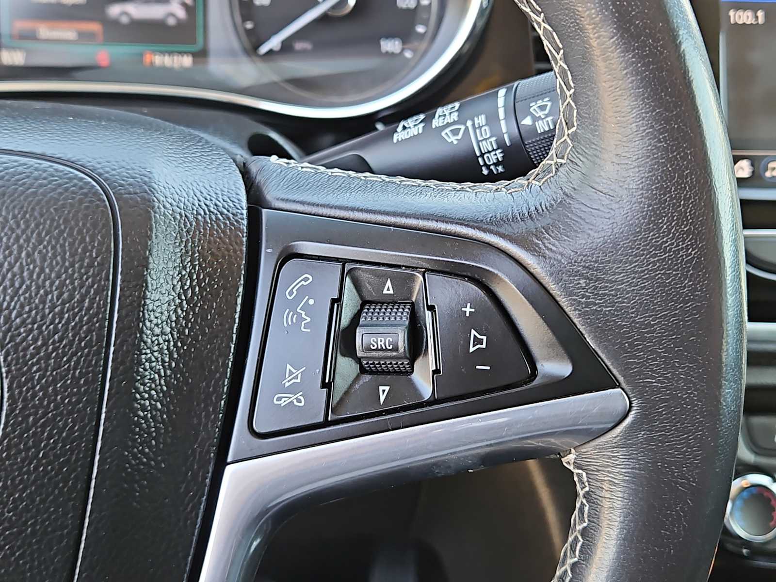 Thumbnail: 2022 Buick Encore - 21