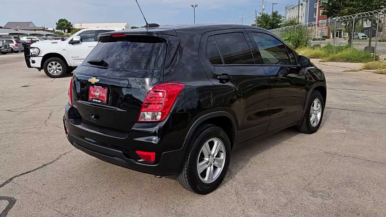Thumbnail: 2021 Chevrolet Trax - 7