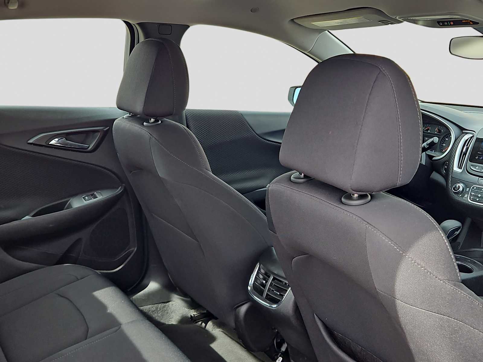 Thumbnail: 2024 Chevrolet Malibu - 18