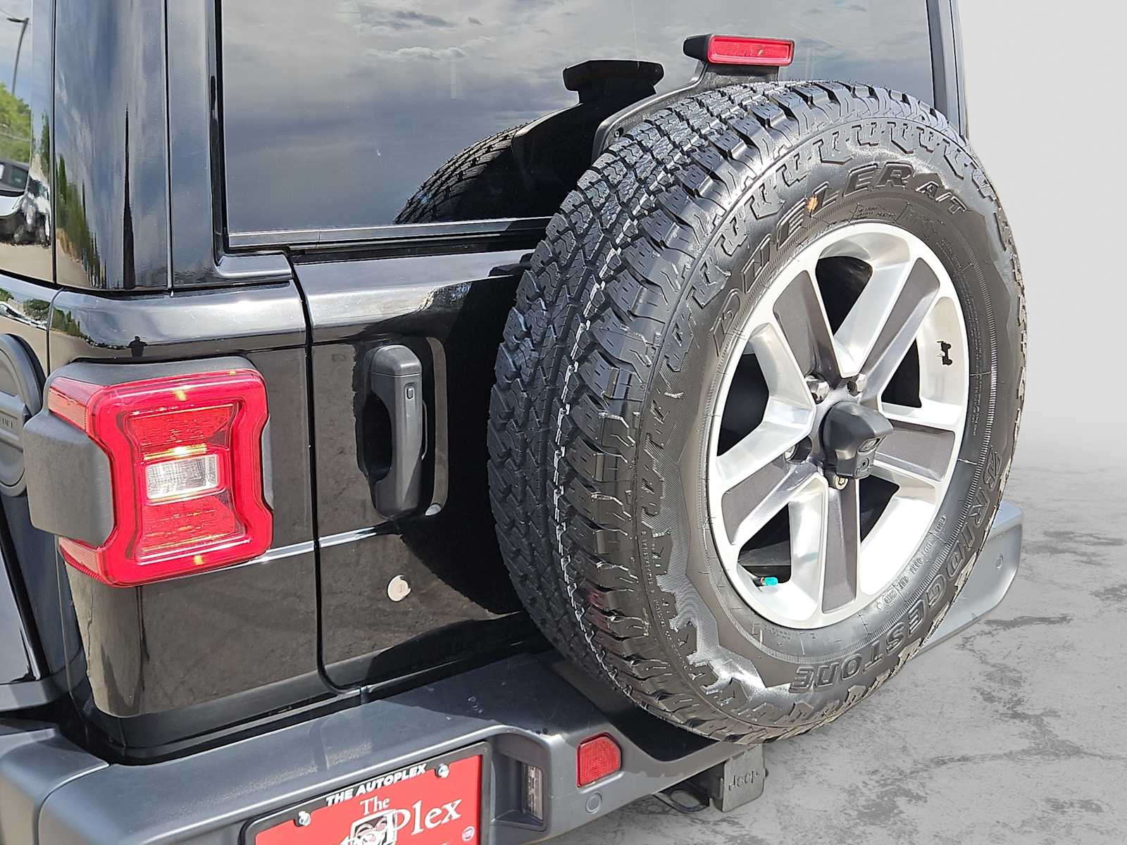 Thumbnail: 2020 Jeep Wrangler - 23