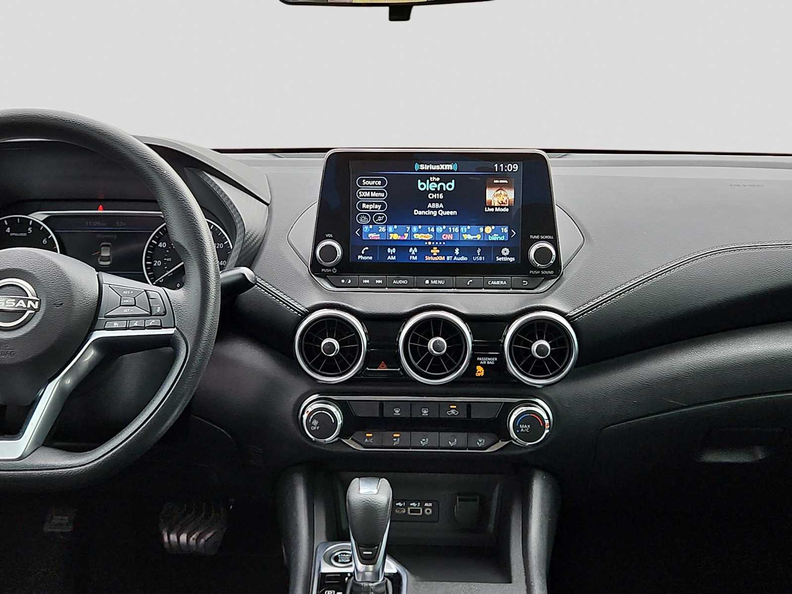 Thumbnail: 2024 Nissan Sentra - 16