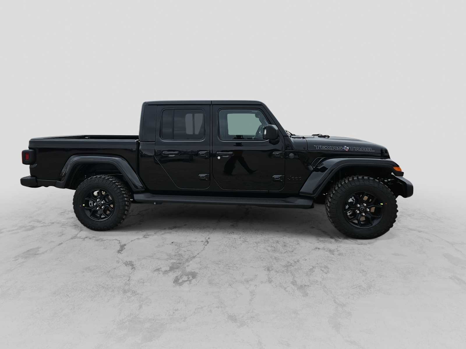 Thumbnail: 2026 Jeep Gladiator - 9