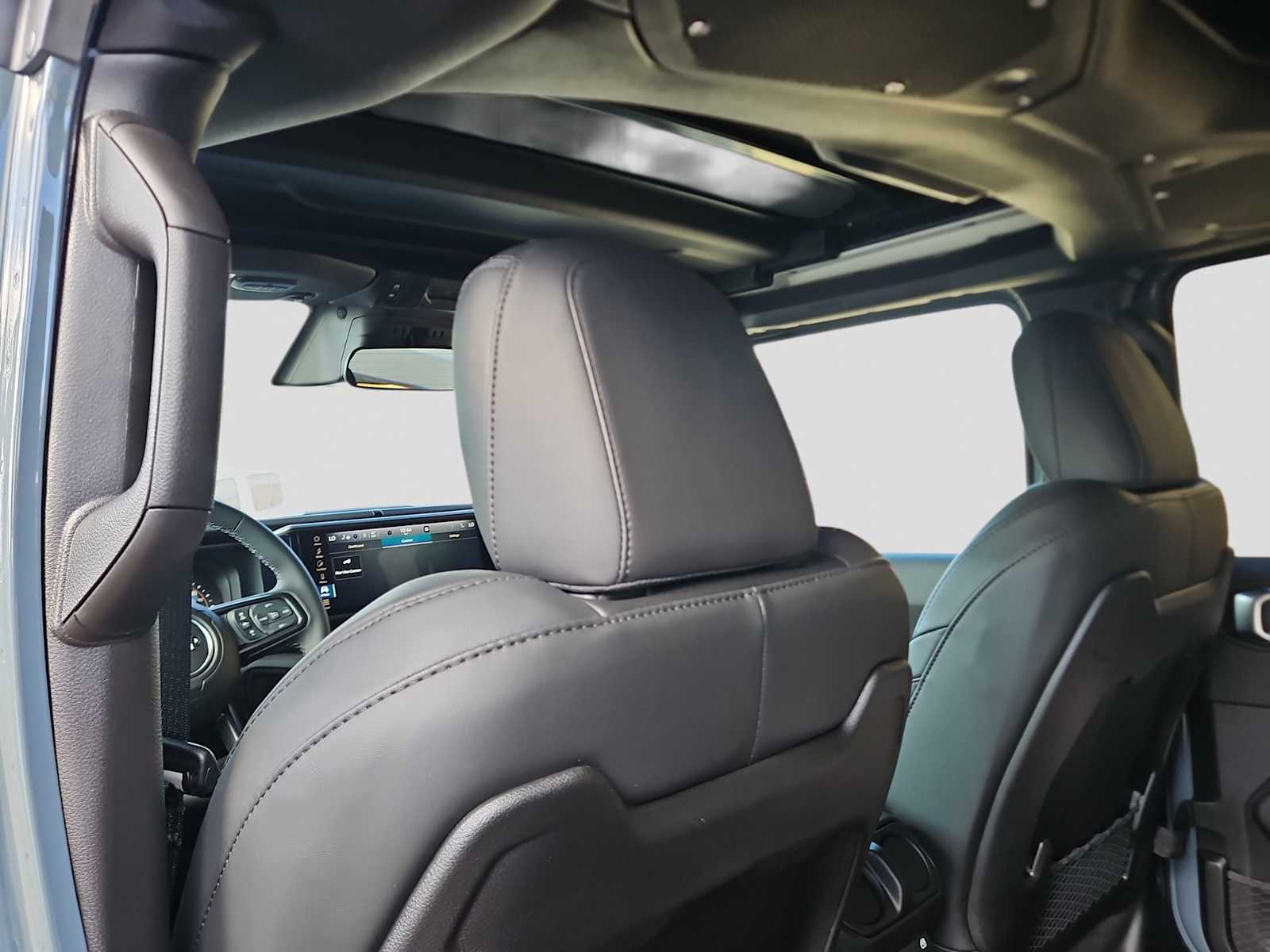 Thumbnail: 2026 Jeep Wrangler - 16