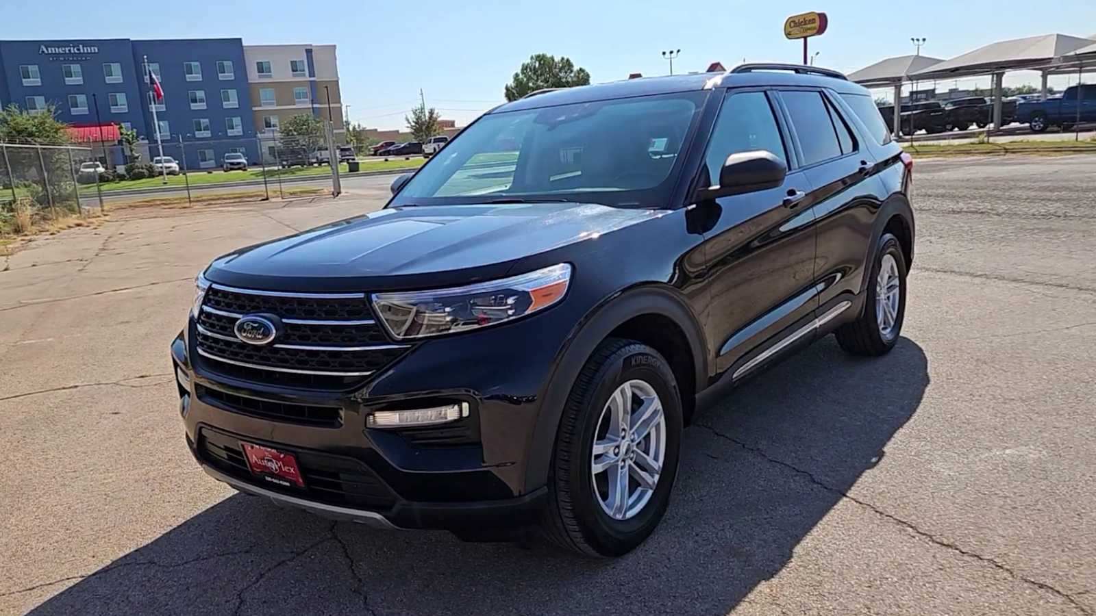 Thumbnail: 2023 Ford Explorer - 3