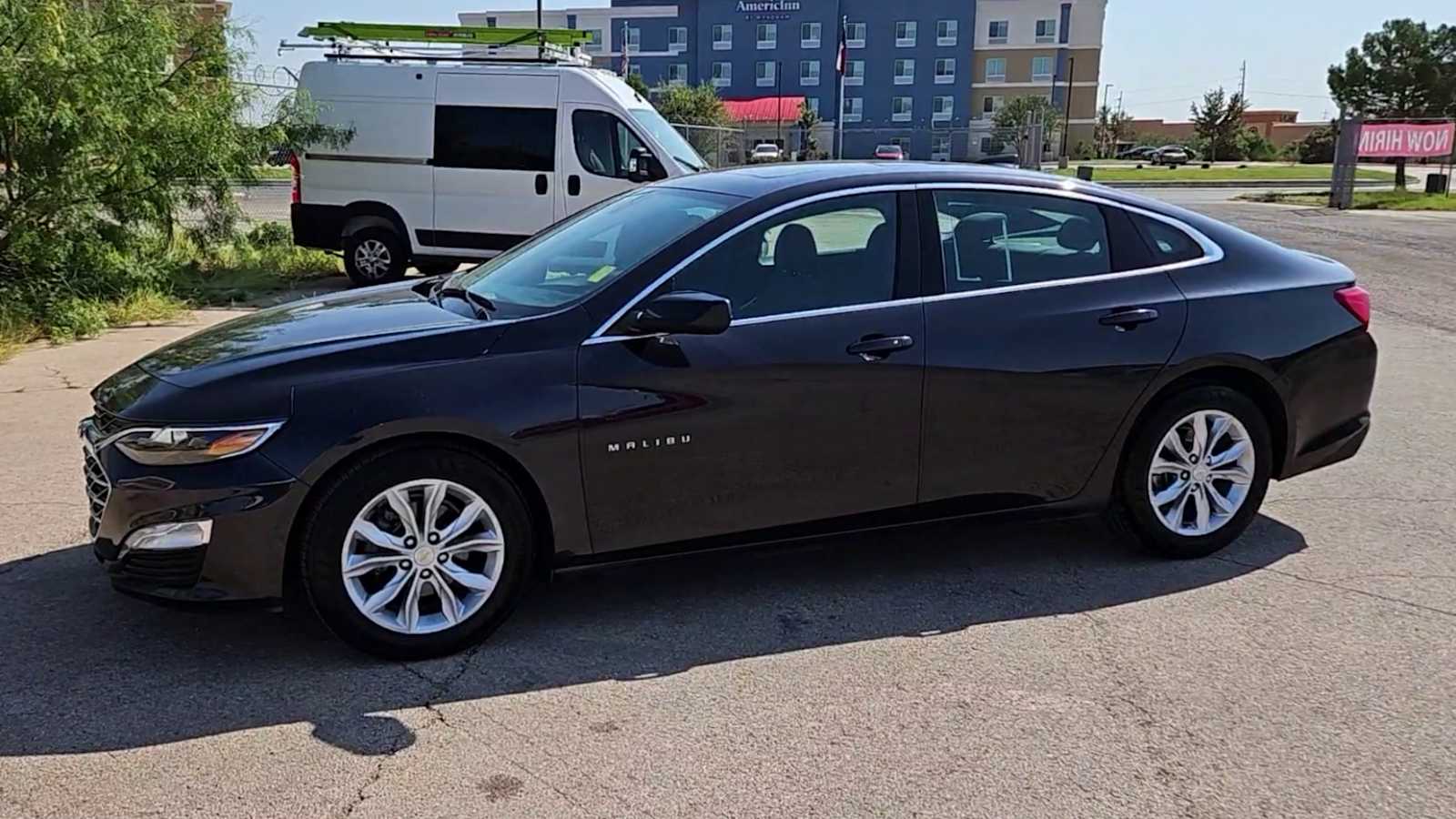 2023 Chevrolet Malibu 1LT photo 4